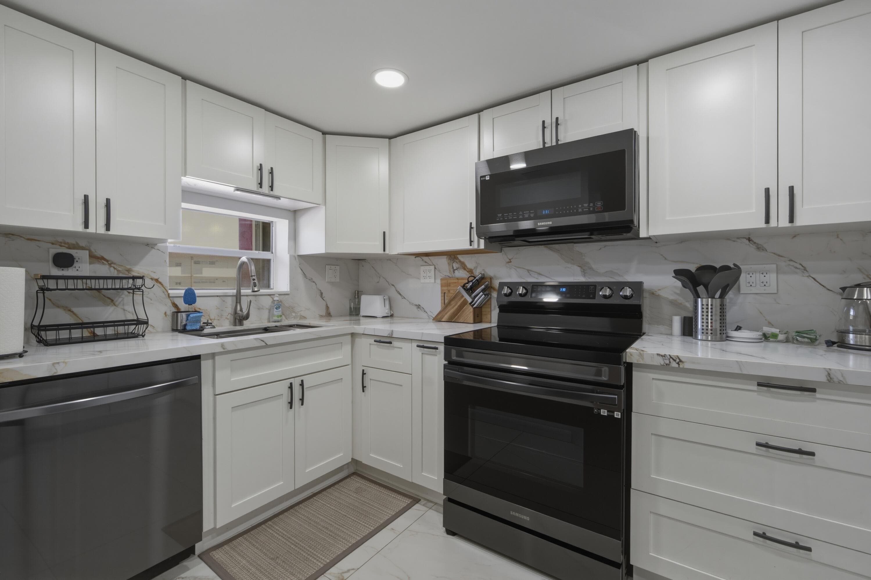9823 S Hollybrook Lake Drive 206, Pembroke Pines, FL 33025 24