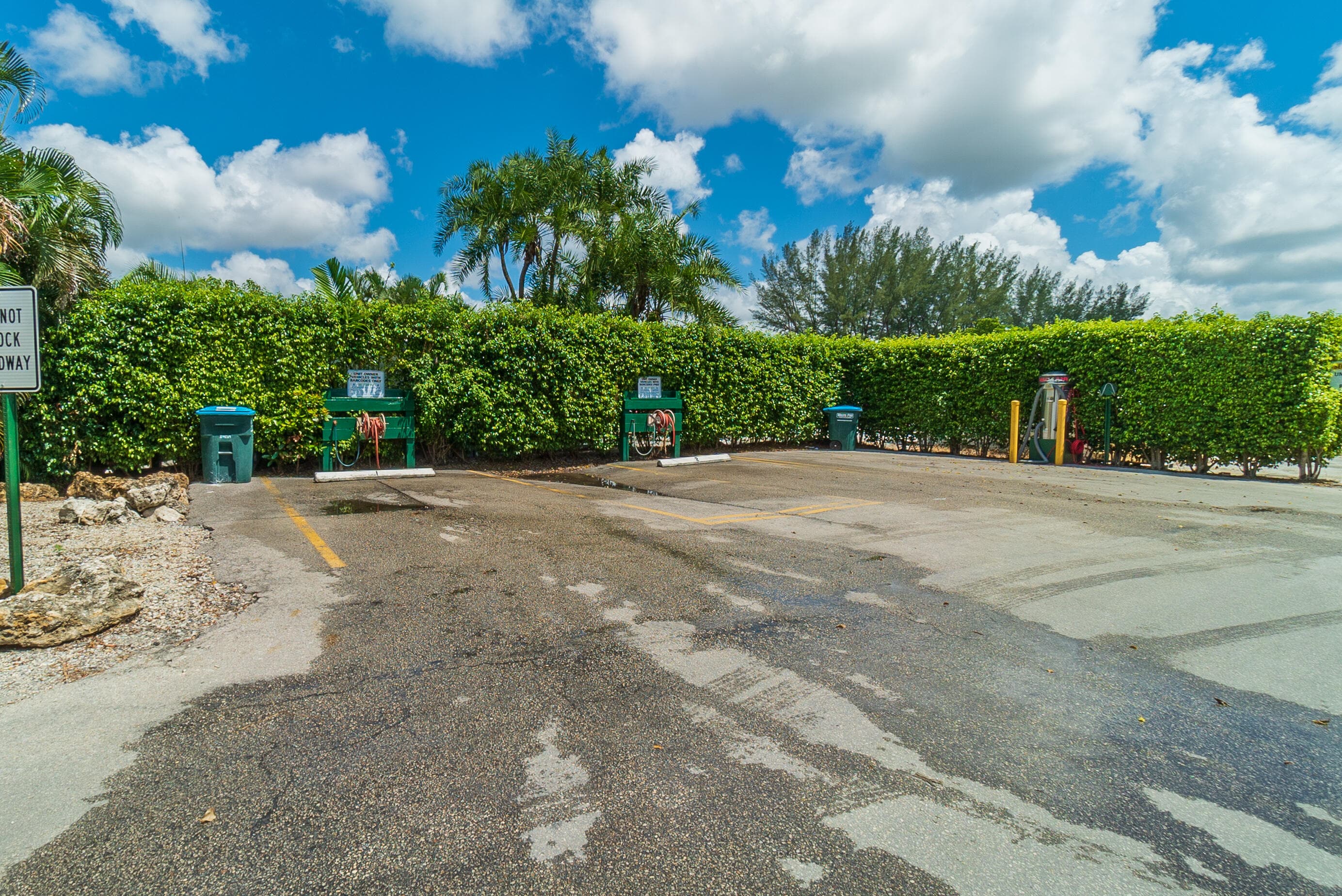 9823 S Hollybrook Lake Drive 206, Pembroke Pines, FL 33025 37