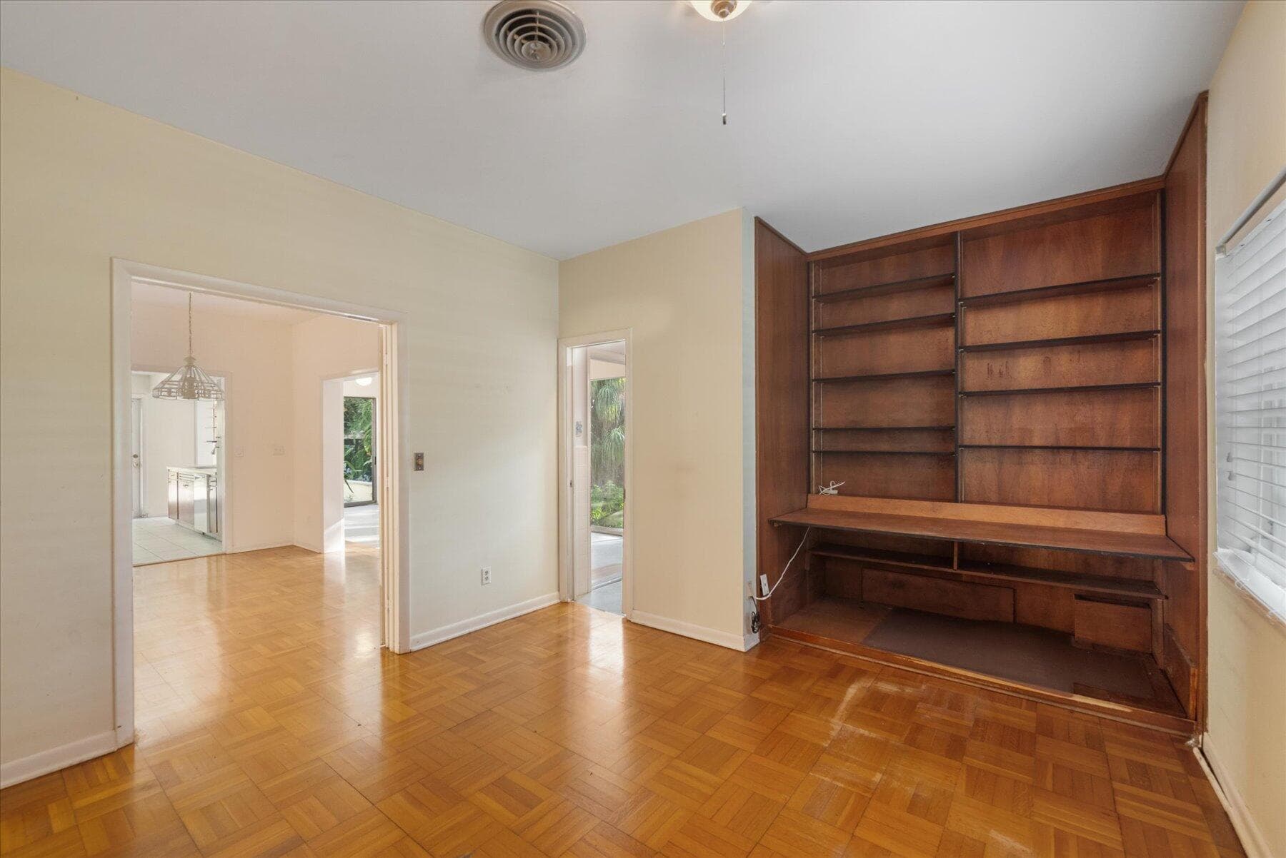 24 N Via Lucindia, Sewalls Point, FL 34996 27