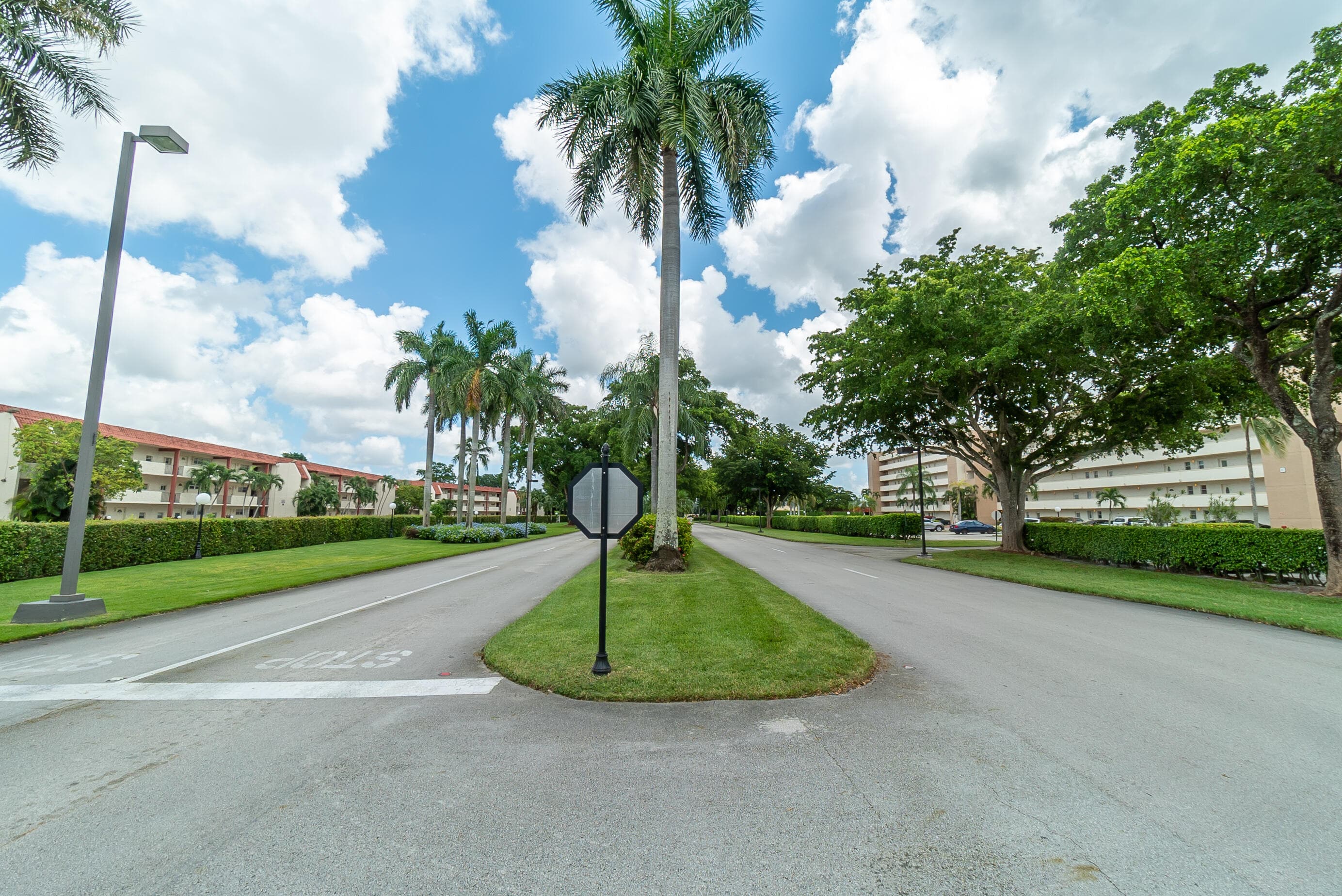 9823 S Hollybrook Lake Drive 206, Pembroke Pines, FL 33025 55