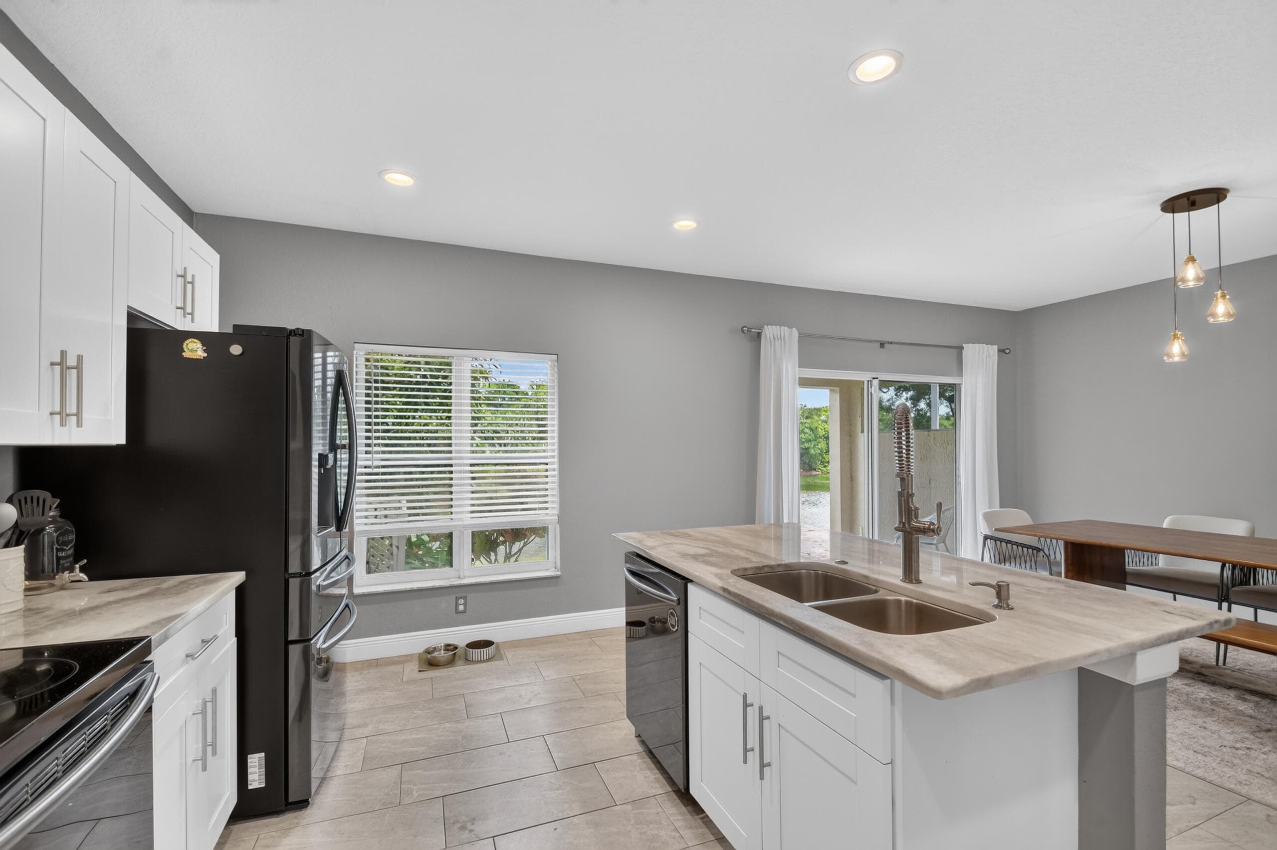 308 SPRUCE Street, Boynton Beach, FL 33426 73