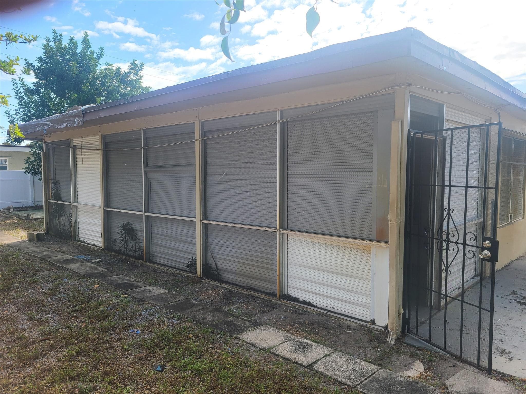 7757 SE EMBASSY Boulevard, Miramar, FL 33023 8