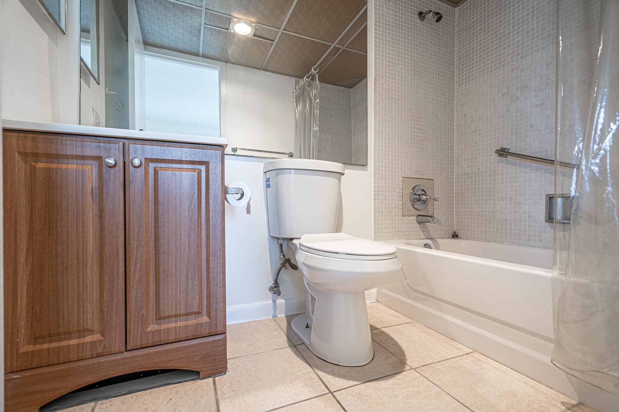 467 Saxony J, FL 14
