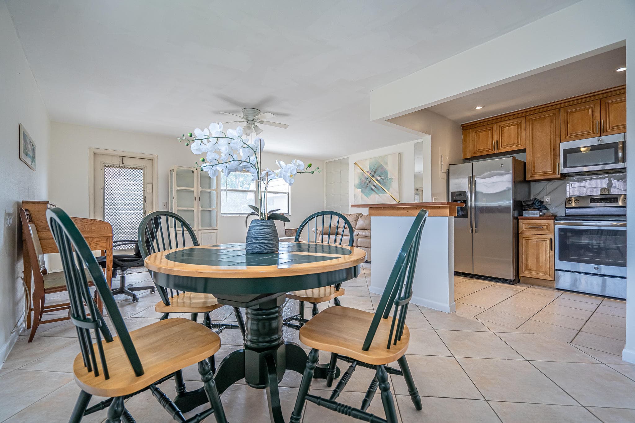 467 Saxony J, FL