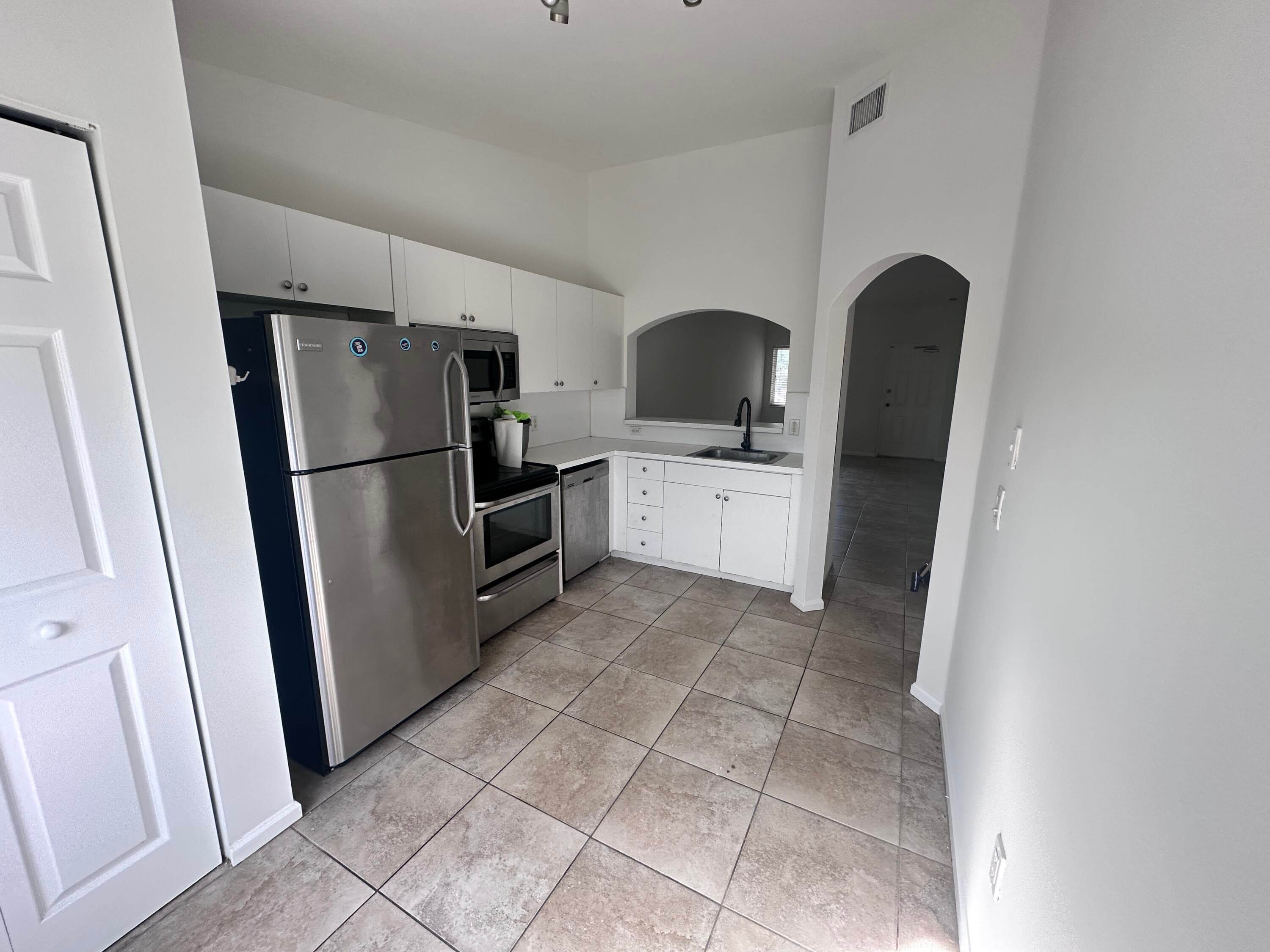 3474 Briar Bay Boulevard 204, West Palm Beach, FL 33411 2