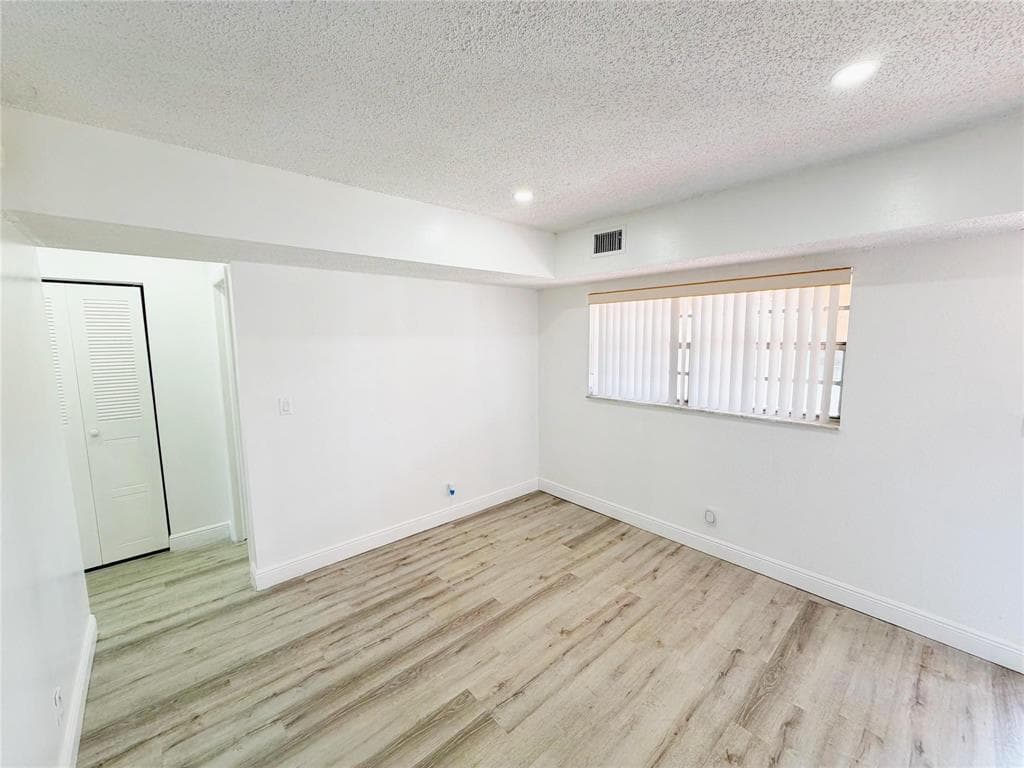 2710 Riverside Drive 201-A, Coral Springs, FL 33065 28