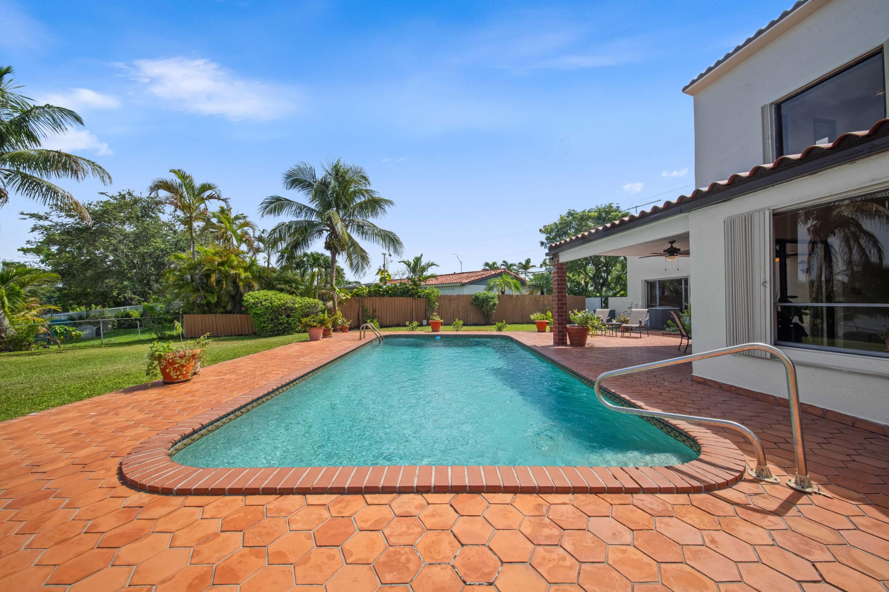 1110 SW 97TH Avenue, Miami, FL 33174 17