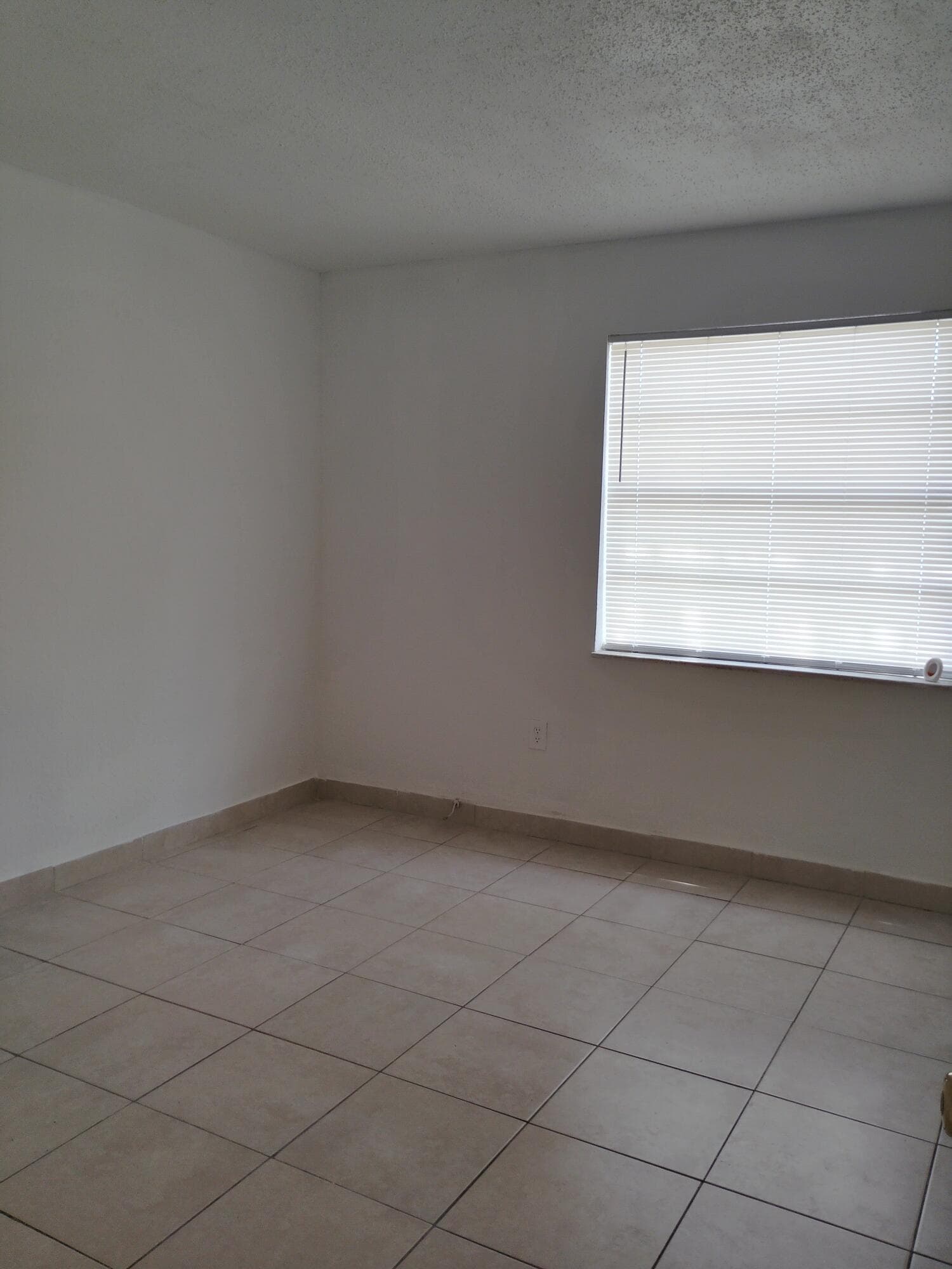 407 EXECUTIVE CENTER Drive 110, West Palm Beach, FL 33401 7