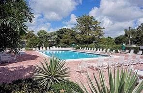 565 OAKS Lane 305, Pompano Beach, FL 33069 20