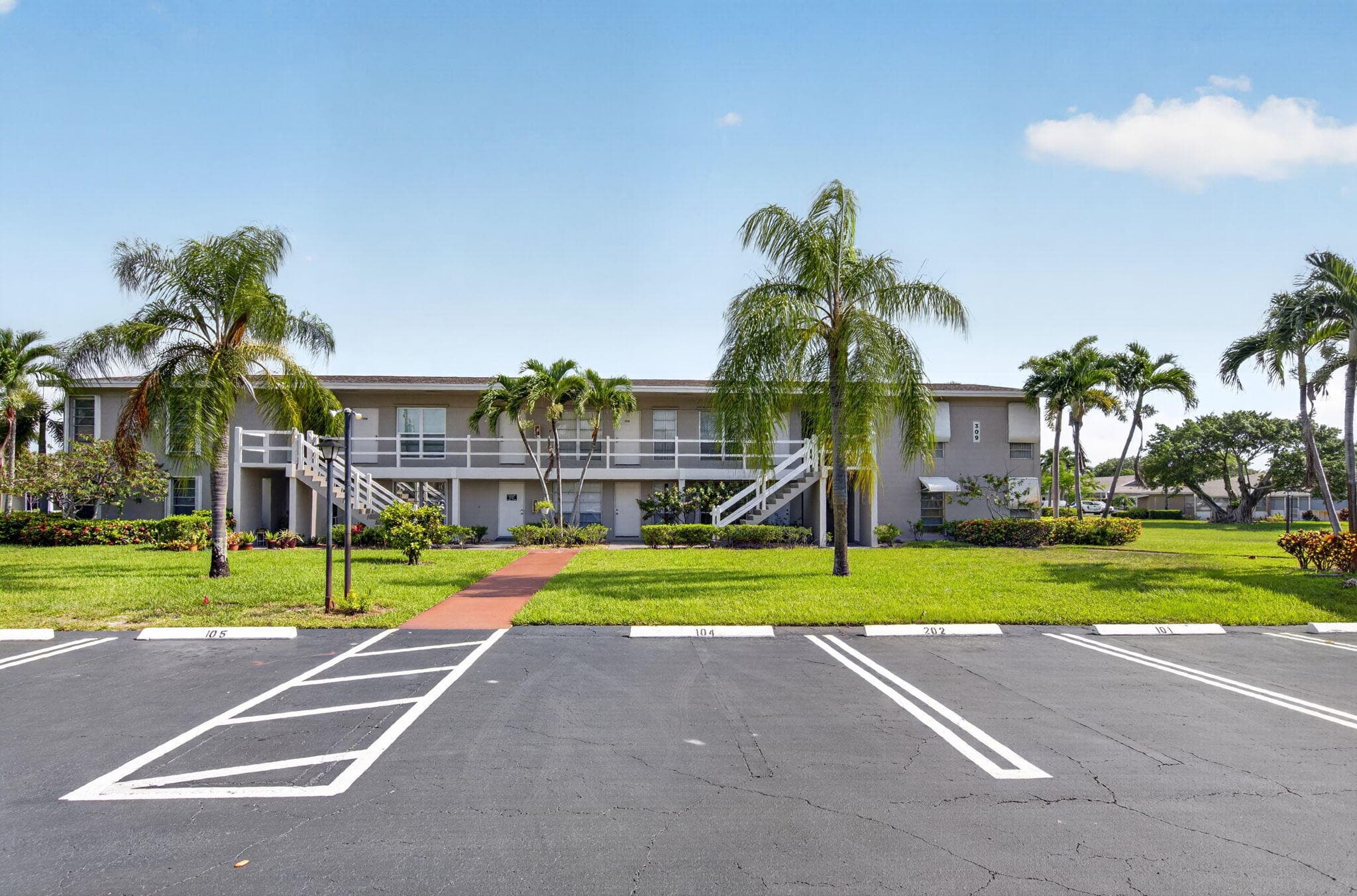309 Circle Drive S, Boynton Beach, FL 33435 13