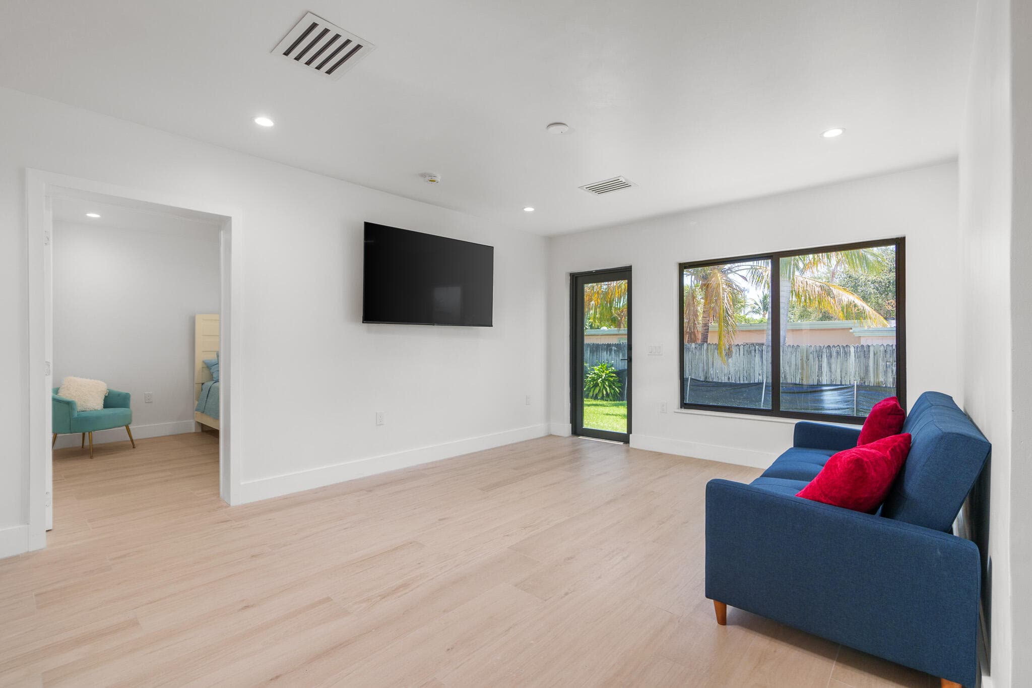 303 DE CARIE Street 303, Delray Beach, FL 33444 28