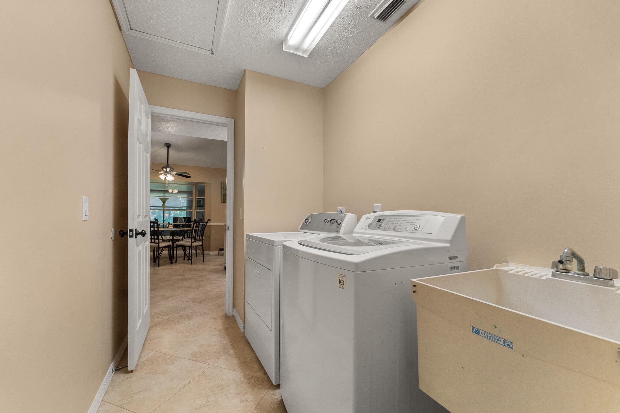1423 SE PITCHER Road, Port St. Lucie, FL 34952 58