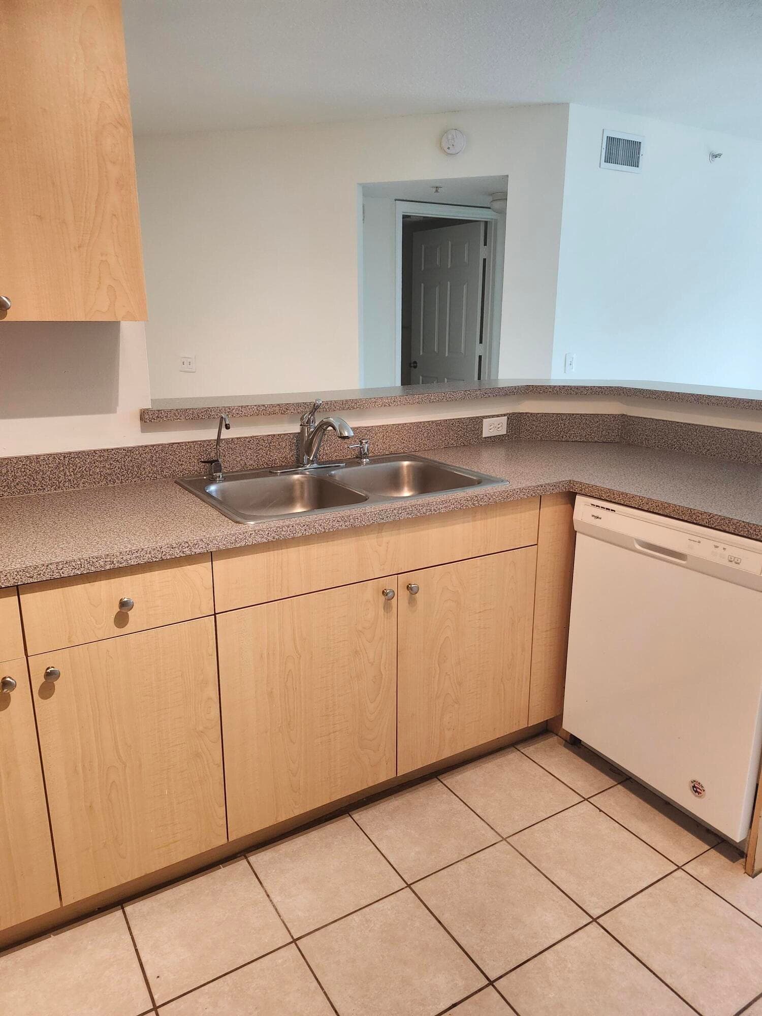 1009 VILLA Lane, Boynton Beach, FL 33435 5