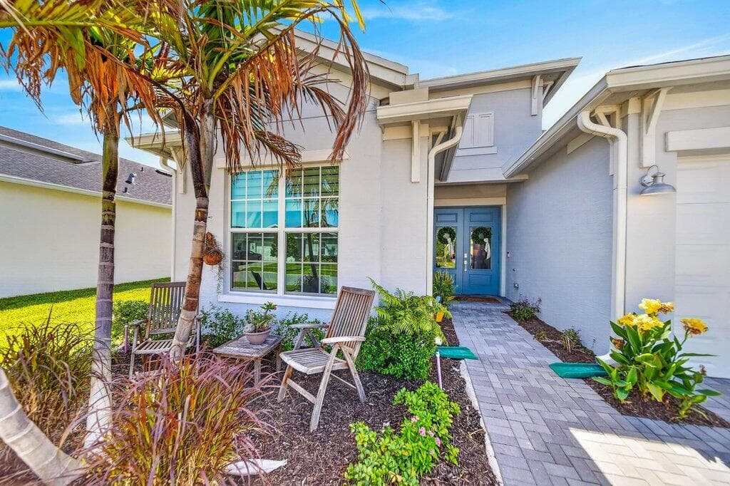 13892 SE RIVERSWAY Street, Port St. Lucie, FL 34984 17