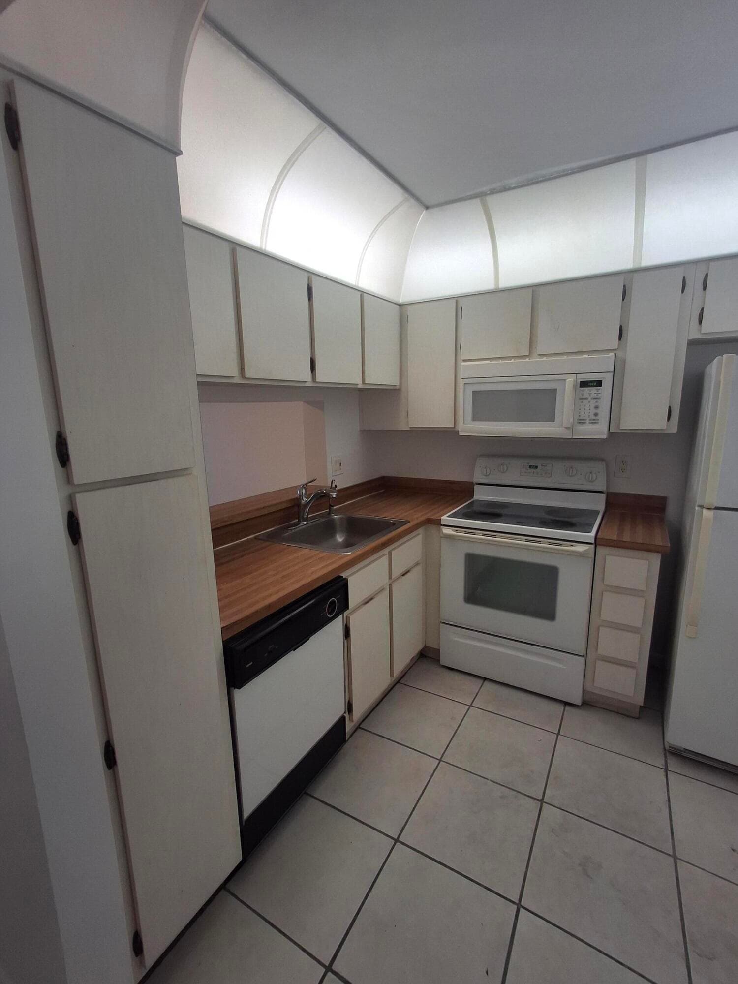 8770 Royal Palm Boulevard 105-2, Coral Springs, FL 33065 7