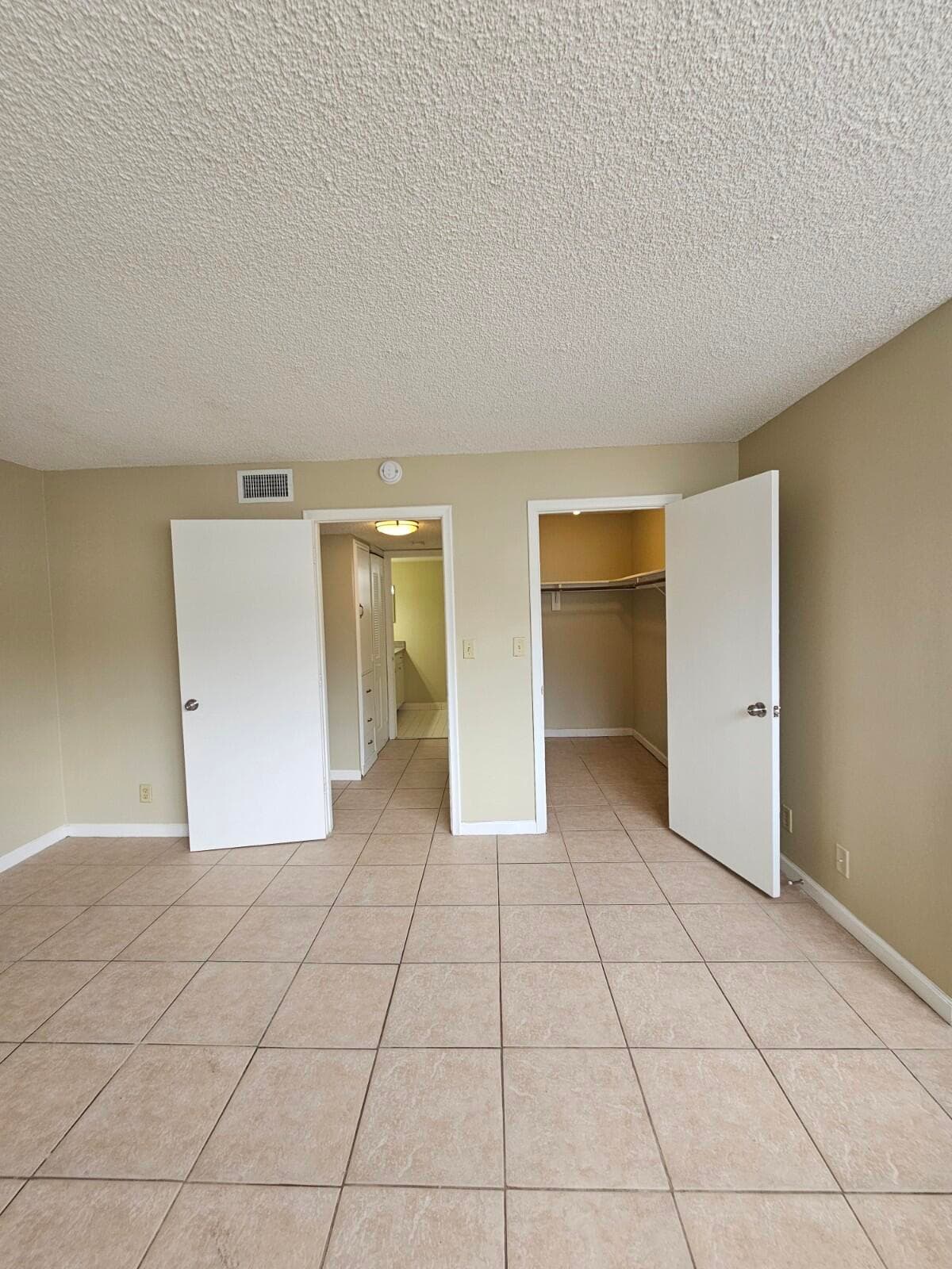 1880 N CONGRESS Avenue 209, West Palm Beach, FL 33401 9