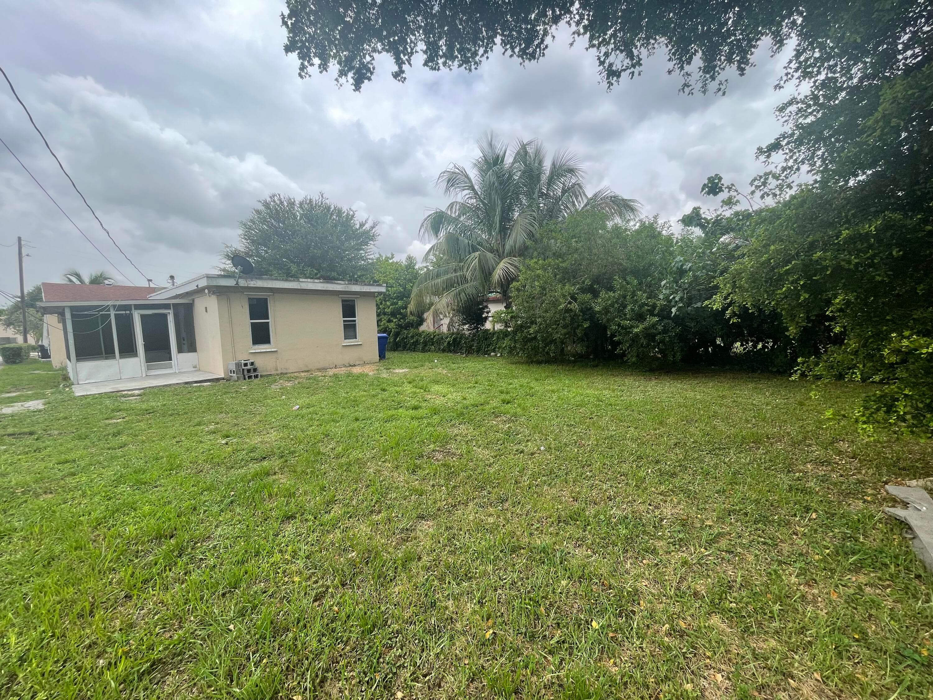 2819 POLK Street B, Hollywood, FL 33020 9