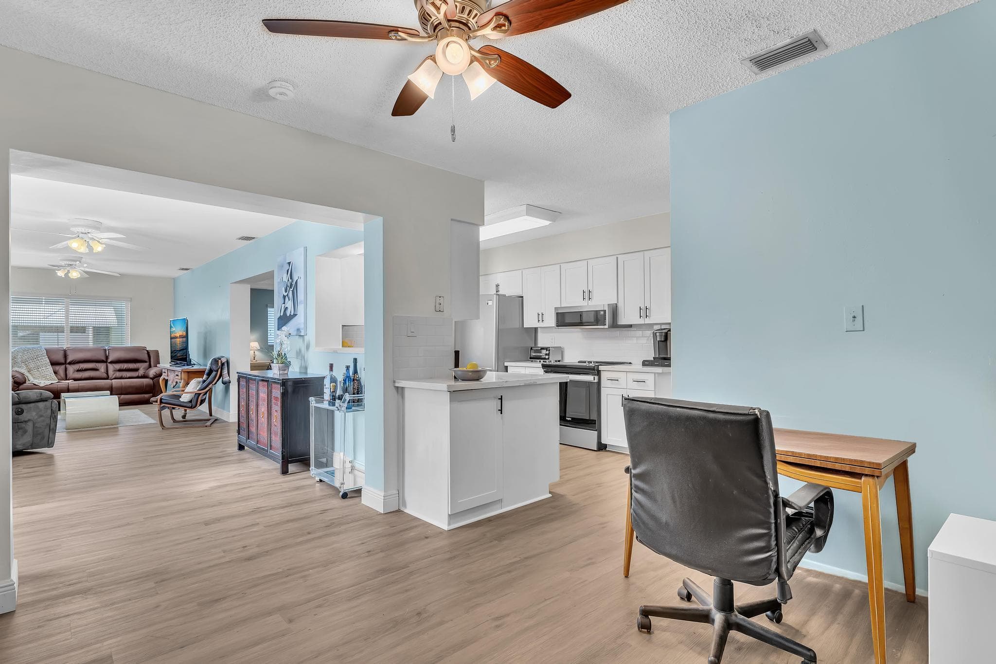 7500 NW 73rd Avenue, Tamarac, FL 33321 34