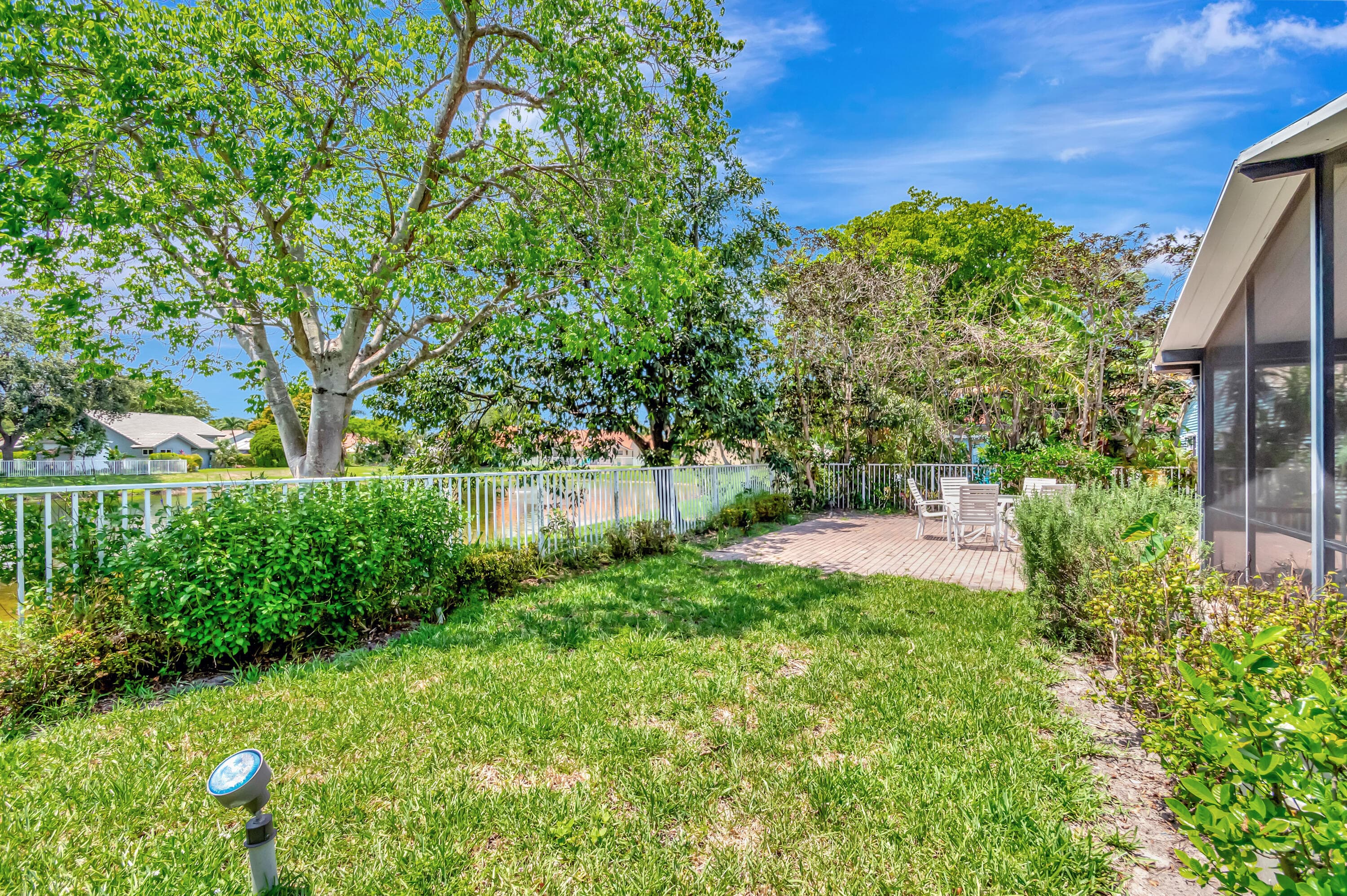 5048 BRIAN Boulevard, Boynton Beach, FL 33472 30