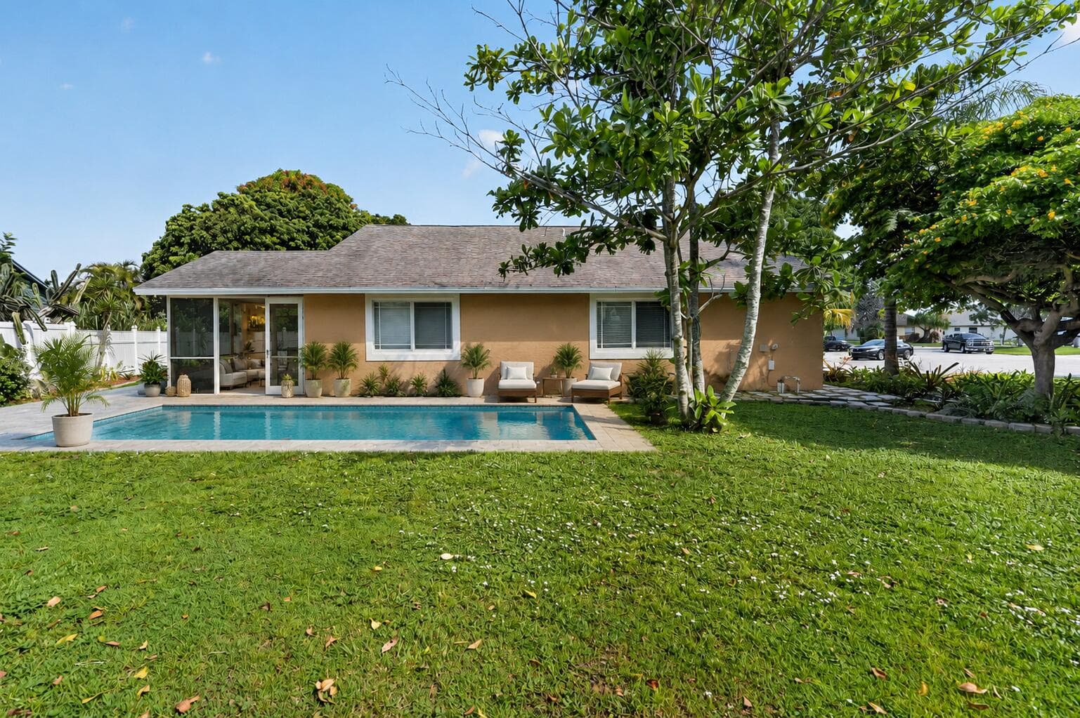 166 RAINTREE, Jupiter, FL 33458 33
