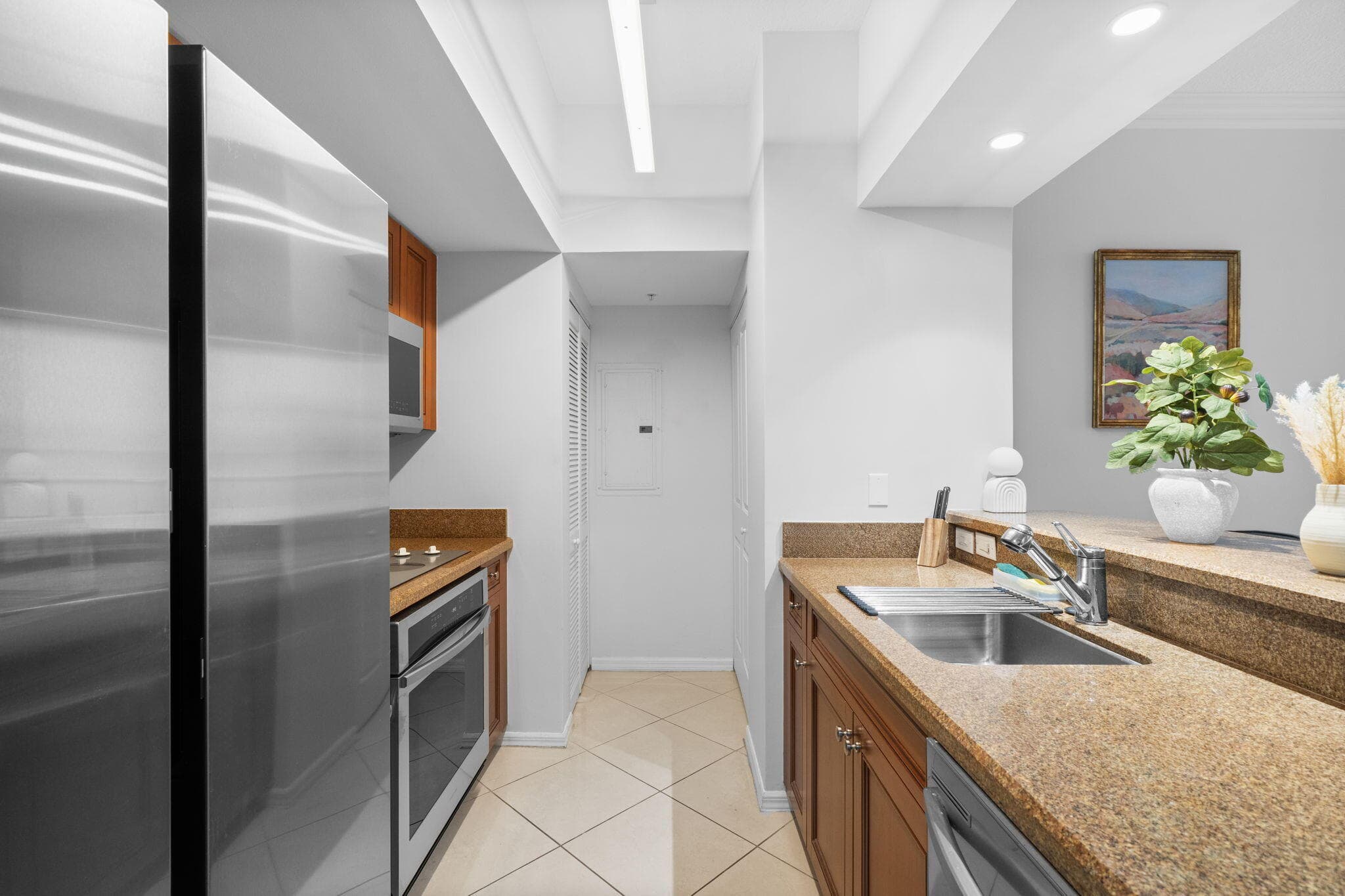 347 N NEW RIVER Drive E 405, Fort Lauderdale, FL 33301 3