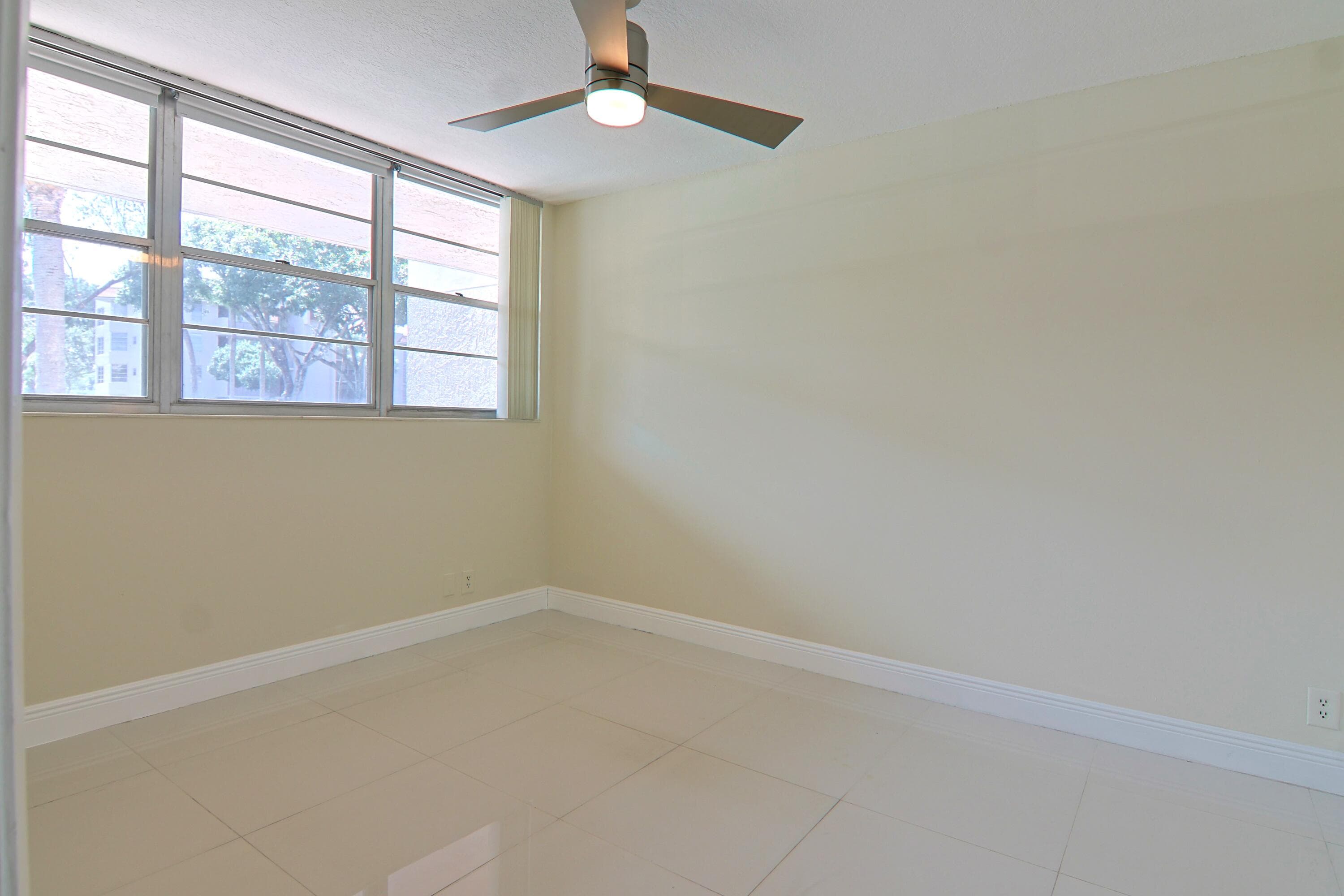 1900 Sabal Palm Drive 106, Davie, FL 33324 14