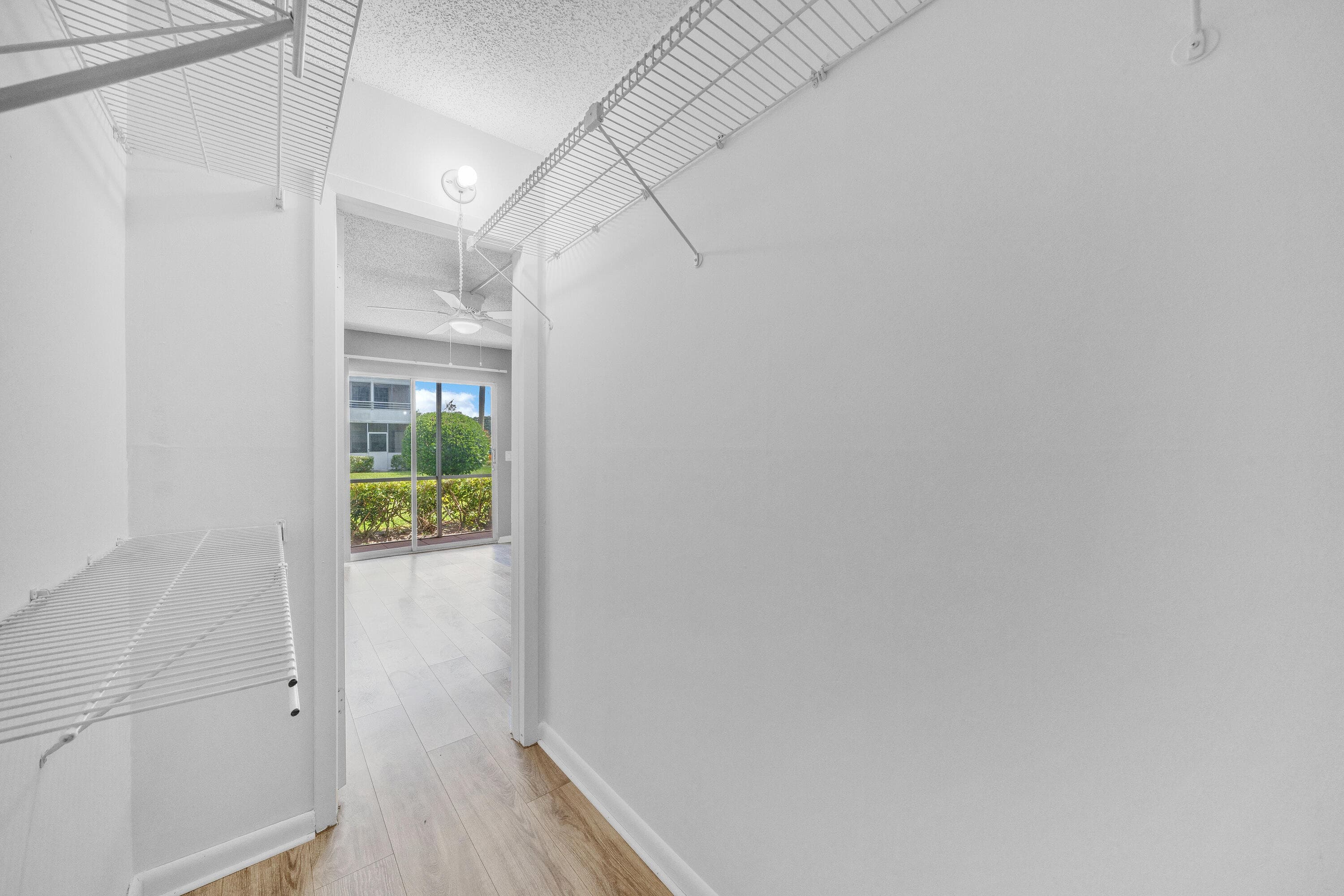 308 FANSHAW H 308, Boca Raton, FL 33434 29