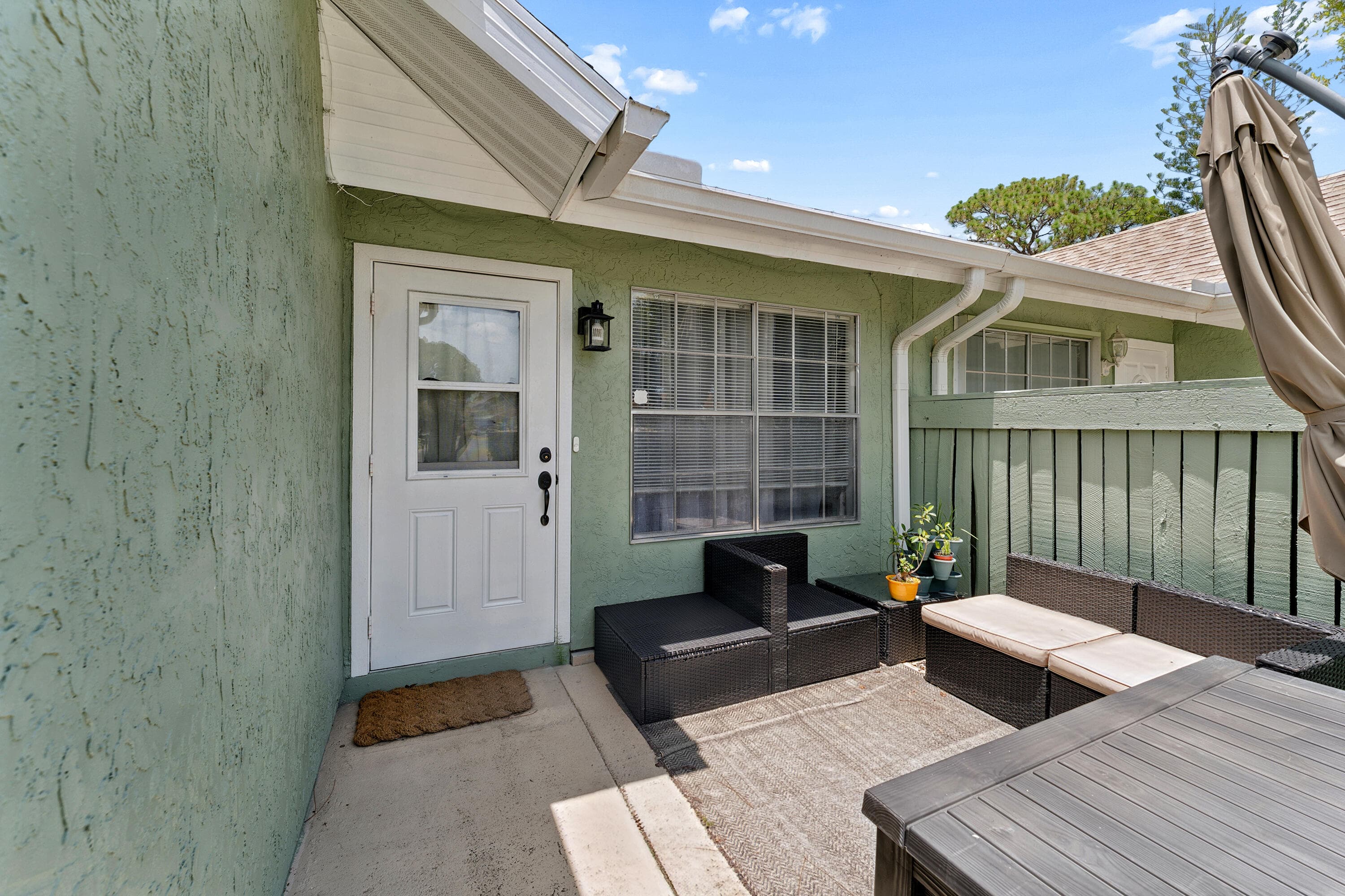 1382 SE Rivergreen Circle, Port St. Lucie, FL 34952 5
