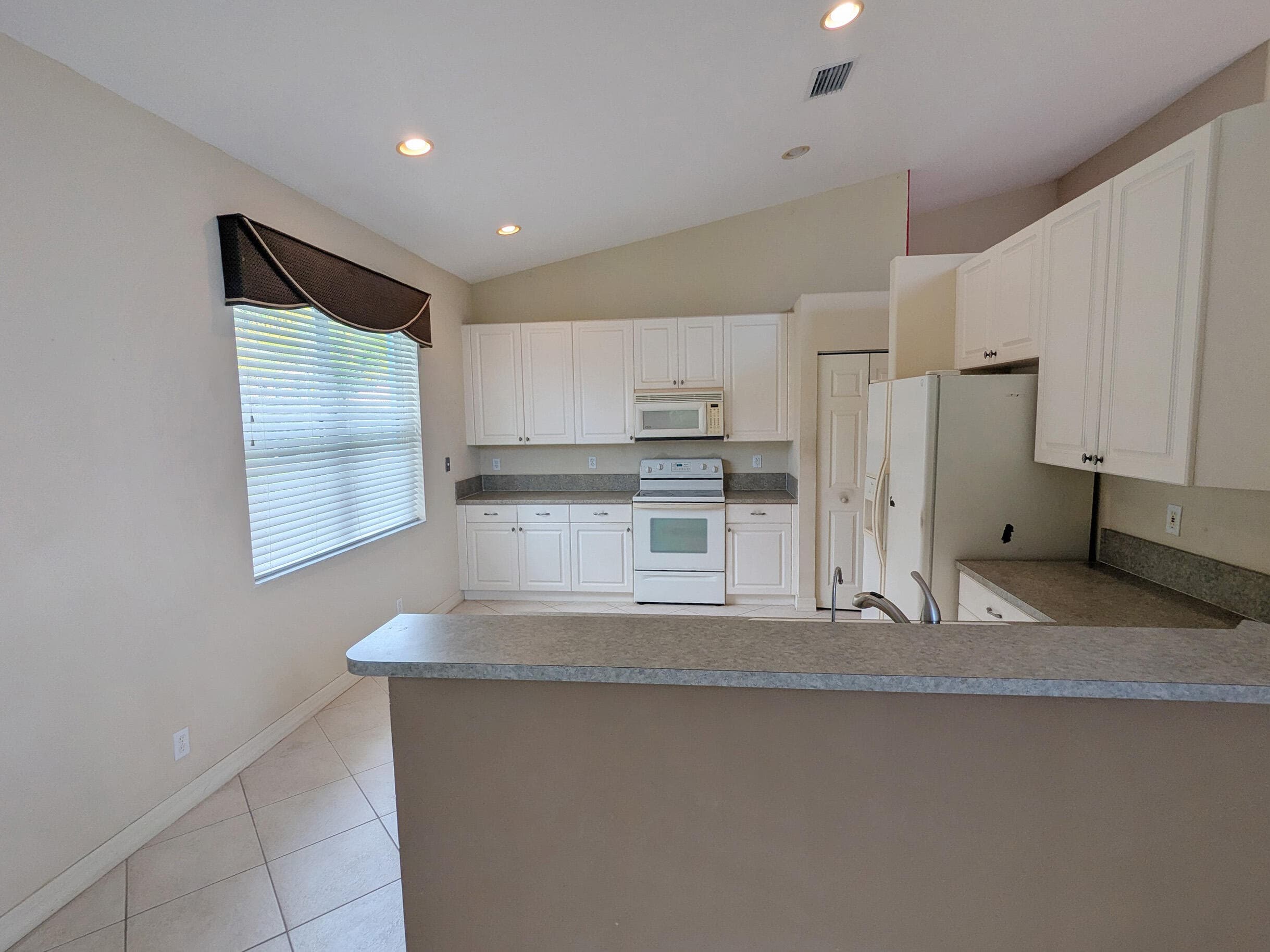 2119 NW MARSH RABBIT Lane, Jensen Beach, FL 34957 12
