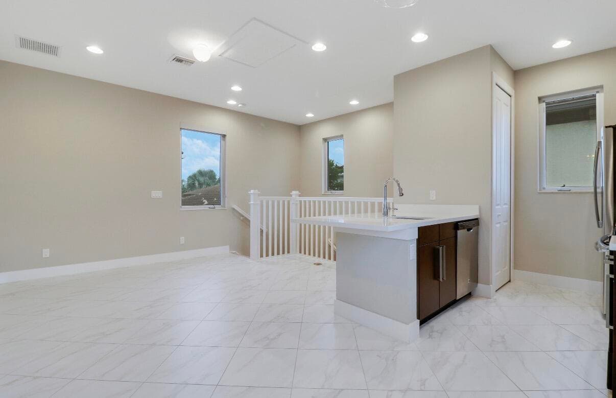 5029 GRANDIFLORA Road, Palm Beach Gardens, FL 33418 48
