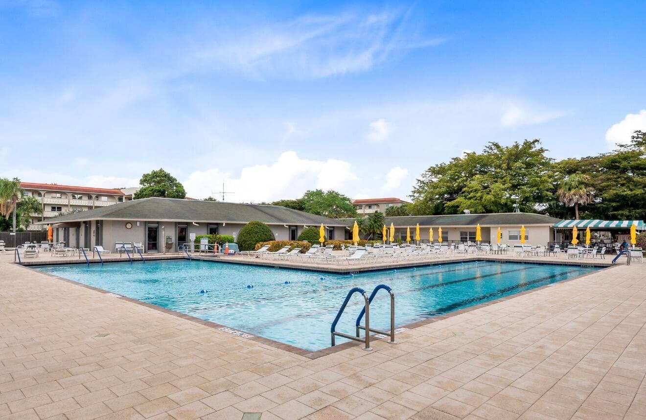 2402 ANTIGUA Circle C2, Coconut Creek, FL 33066 19