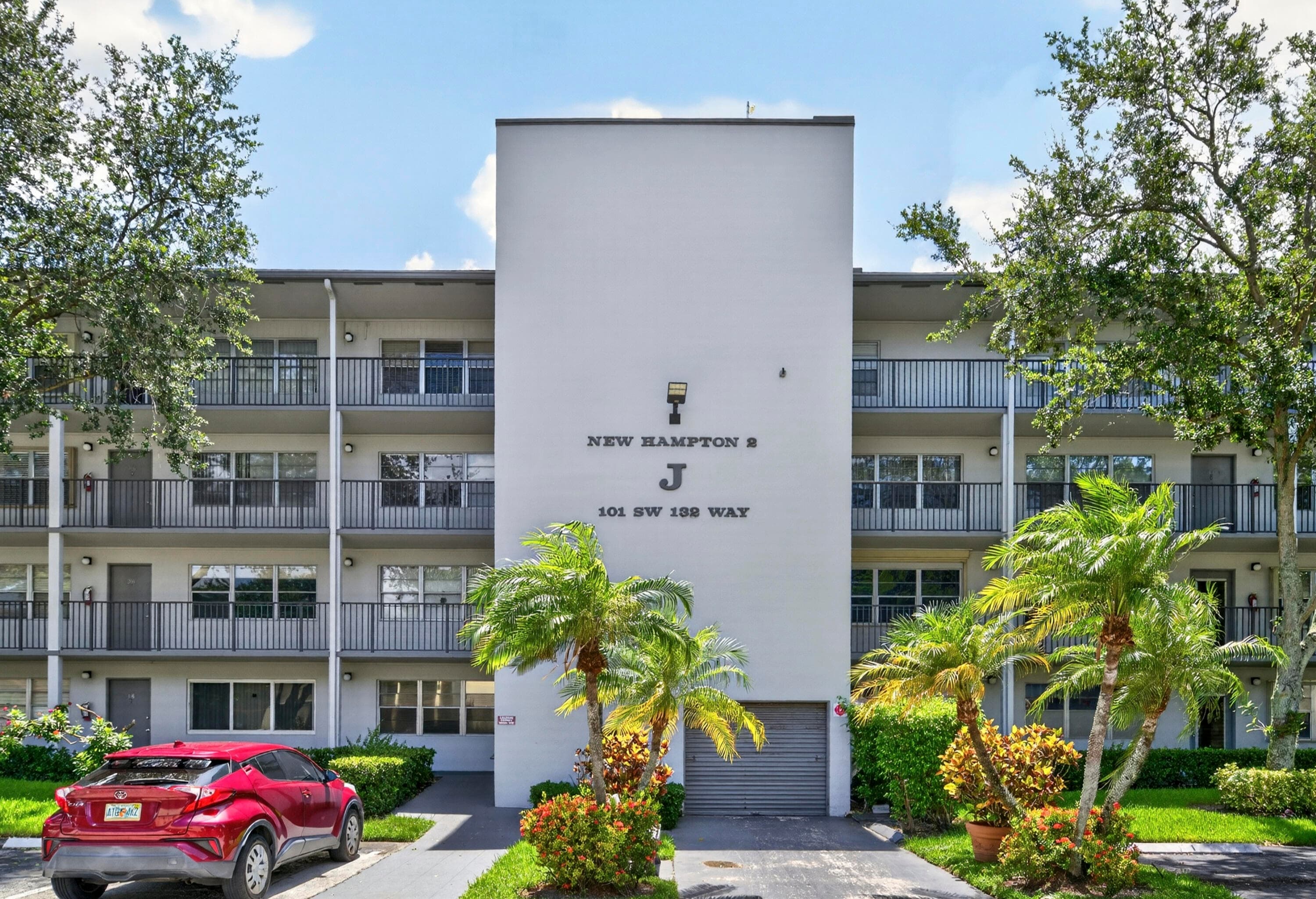 101 SW 132nd Way 215J, Pembroke Pines, FL 33027 2