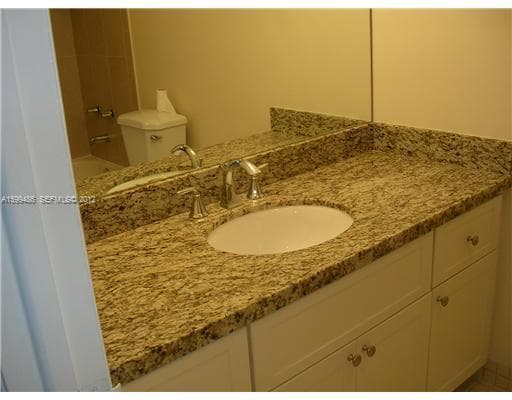 500 BAYVIEW Drive 122, Sunny Isles Beach, FL 33160 6