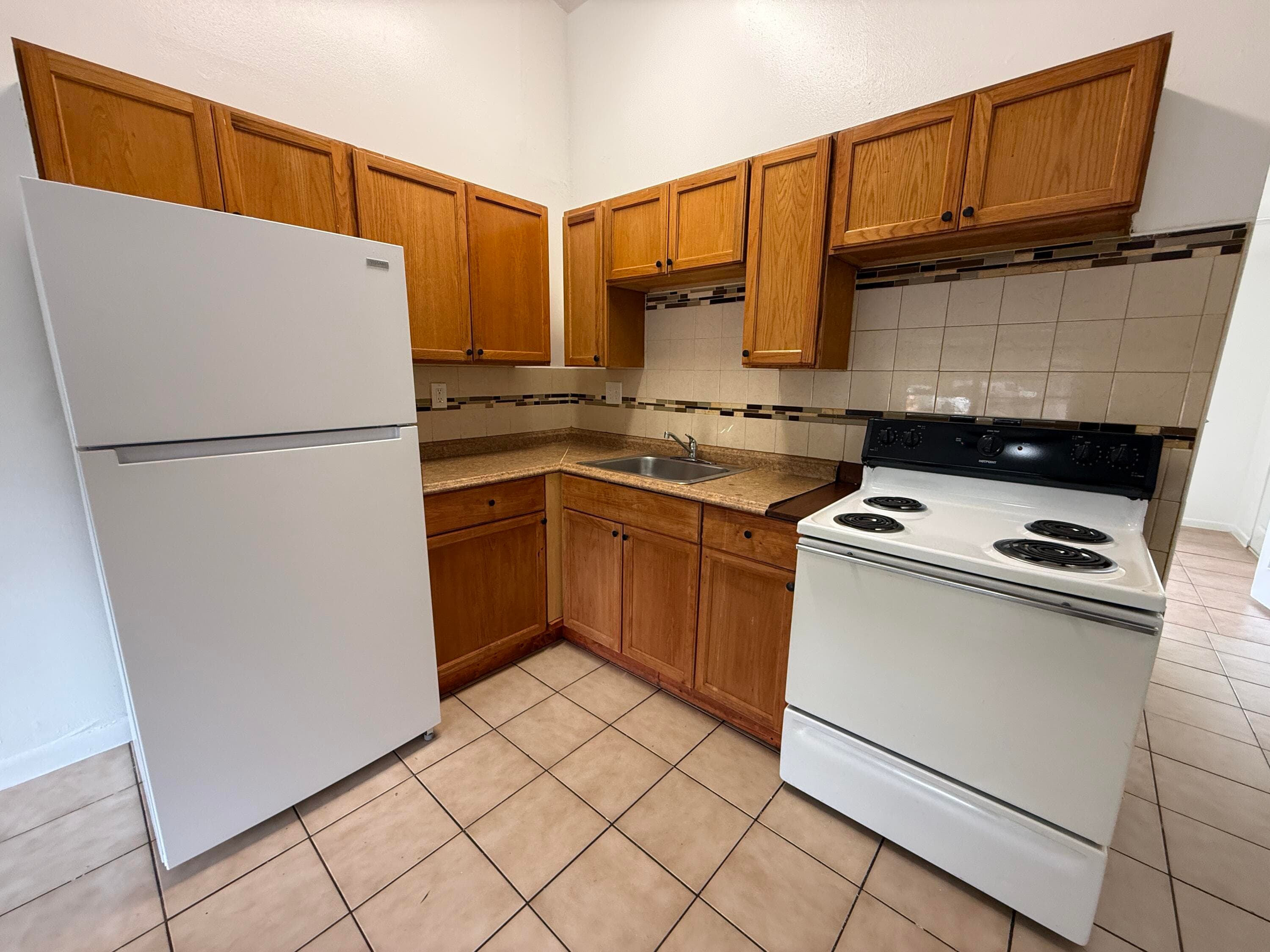 2316 MONROE Street 10, Hollywood, FL 33020 8