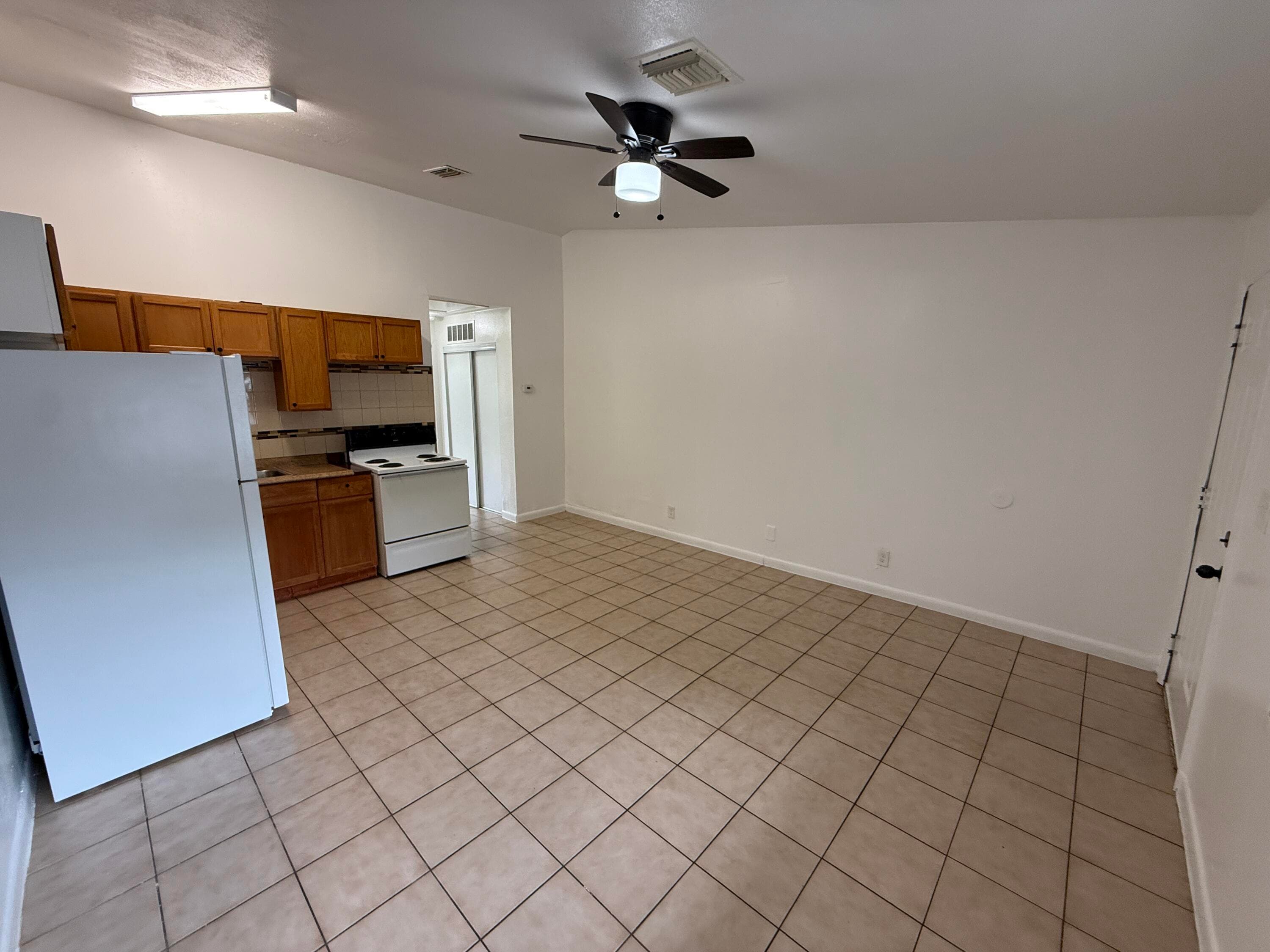 2316 MONROE Street 10, Hollywood, FL 33020 11