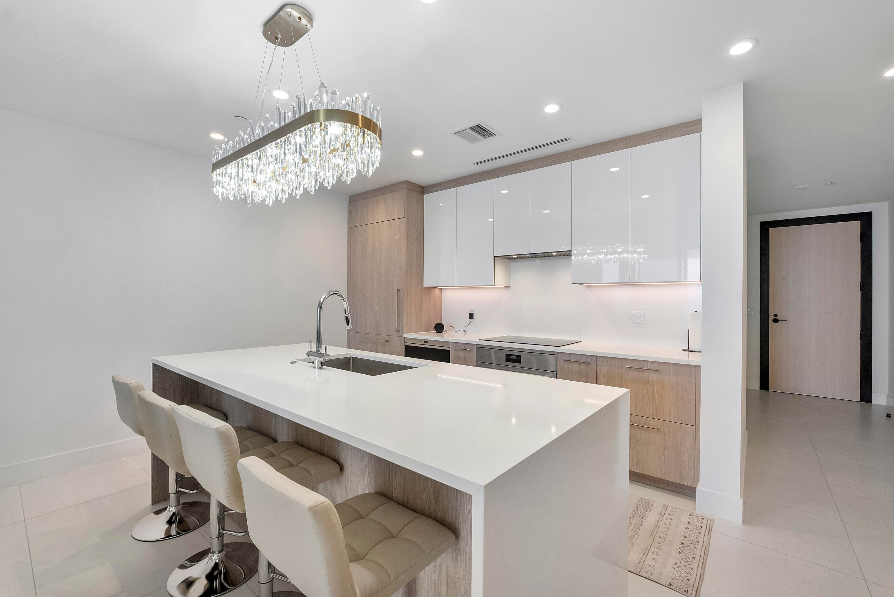 153 N Seabreeze Boulevard N 1803, Fort Lauderdale, FL 33304 90
