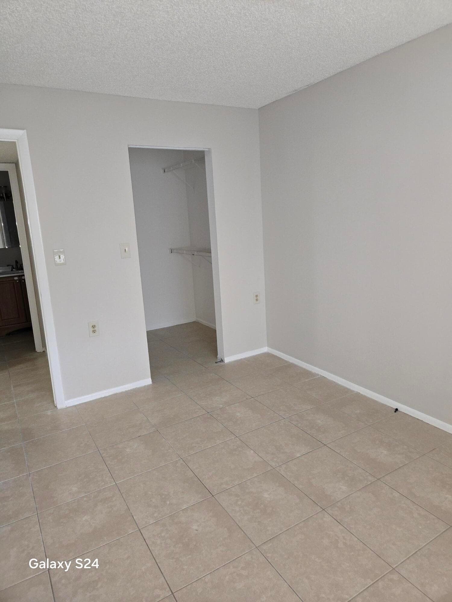 1141 LAKE VICTORIA Drive H, West Palm Beach, FL 33411 13