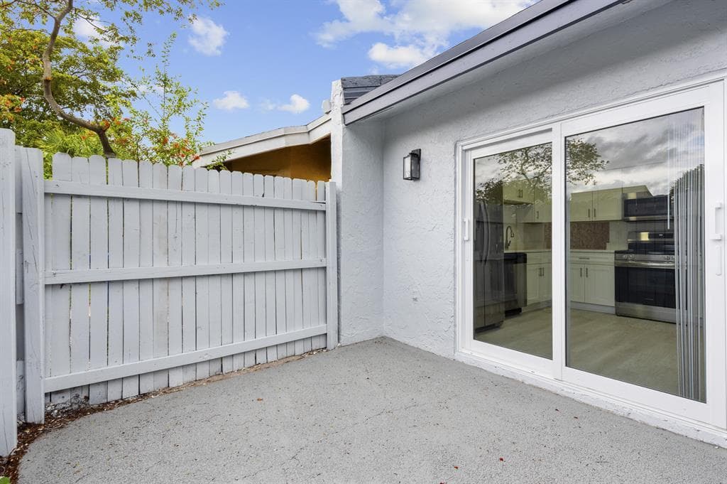 6993 NW 29TH Way, Fort Lauderdale, FL 33309 14