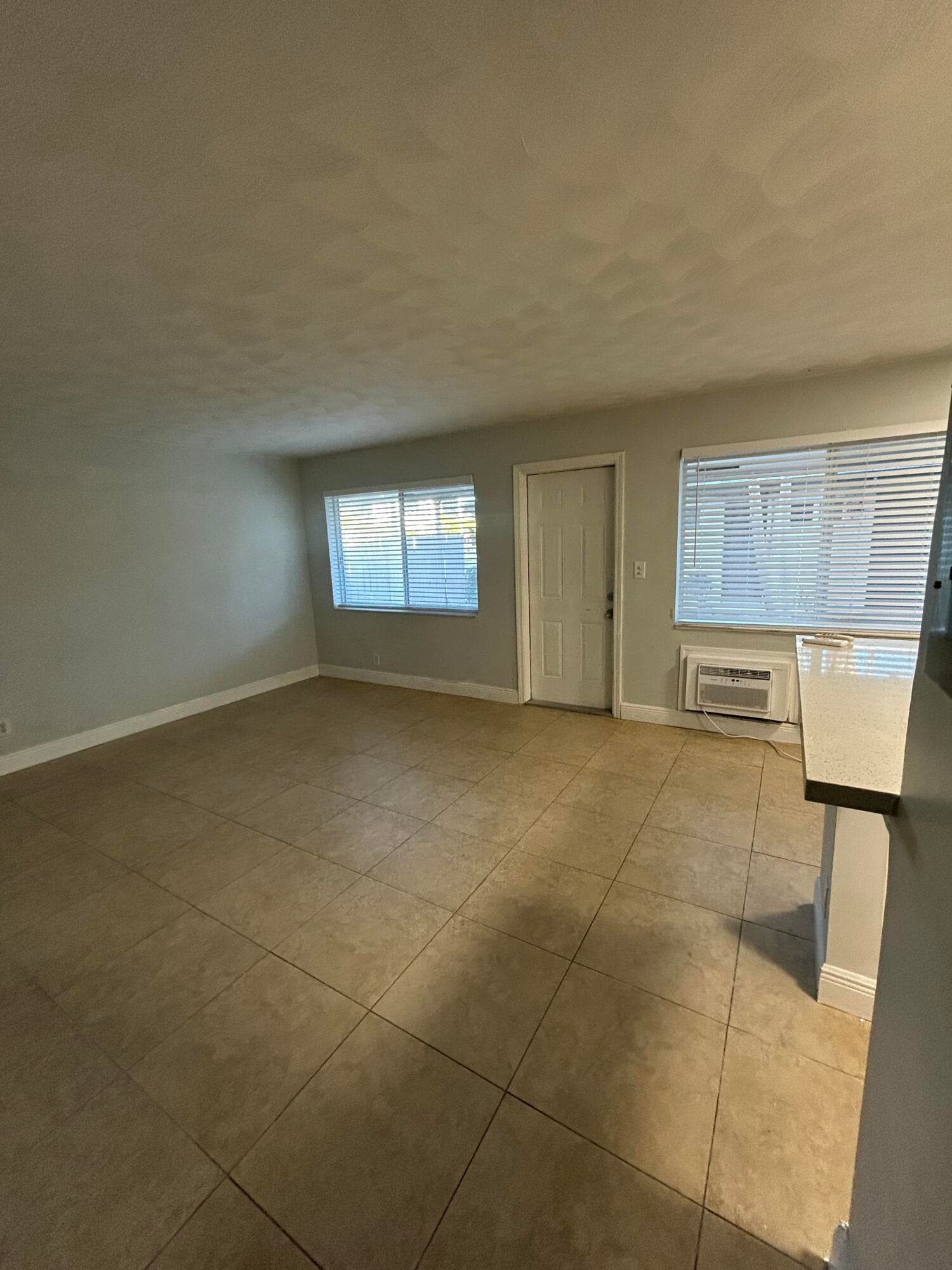 925 NE 17th Avenue 1, Fort Lauderdale, FL 33304 11