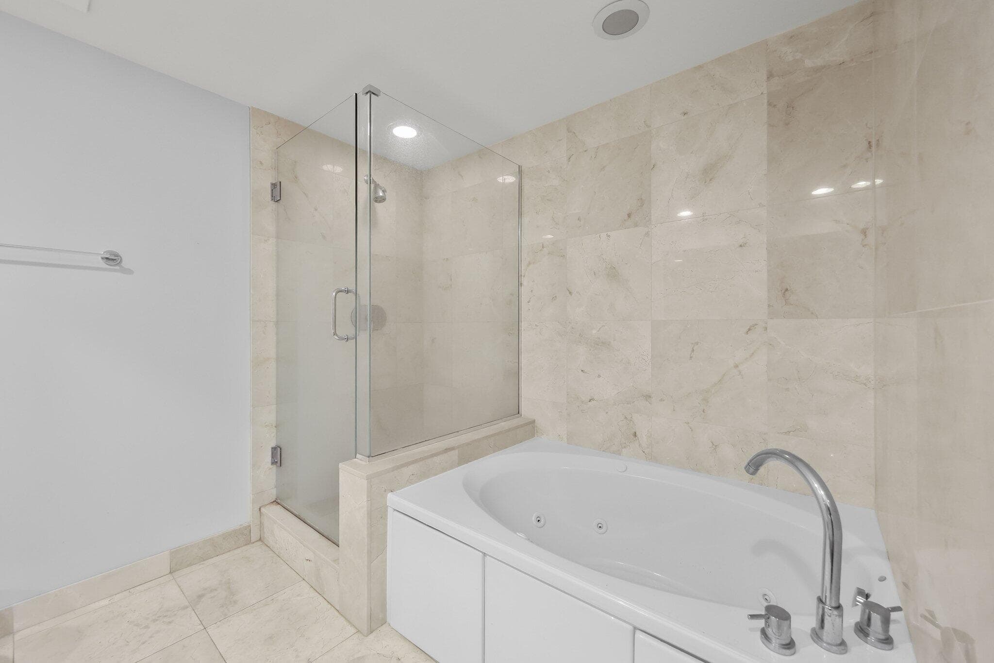 550 Okeechobee Boulevard 1609, West Palm Beach, FL 33401 24