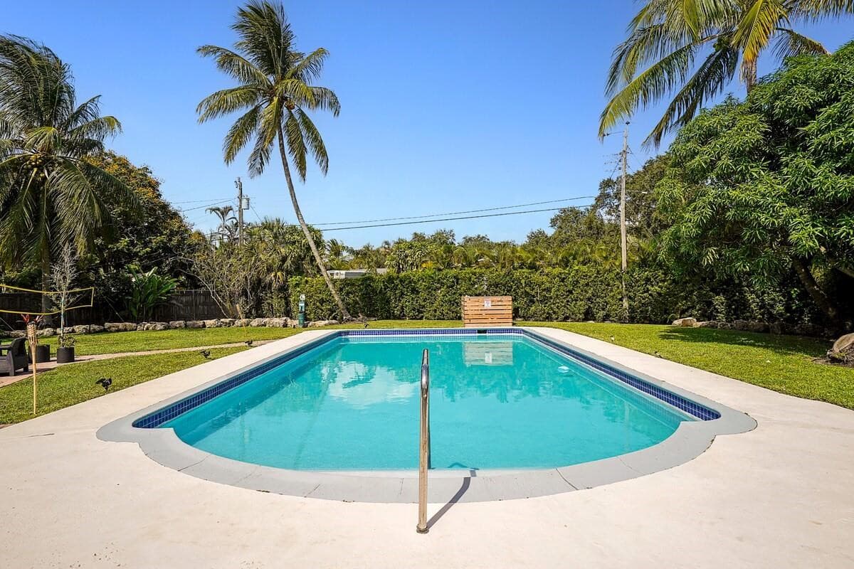 332 NW 26TH Court, Wilton Manors, FL 33311 9