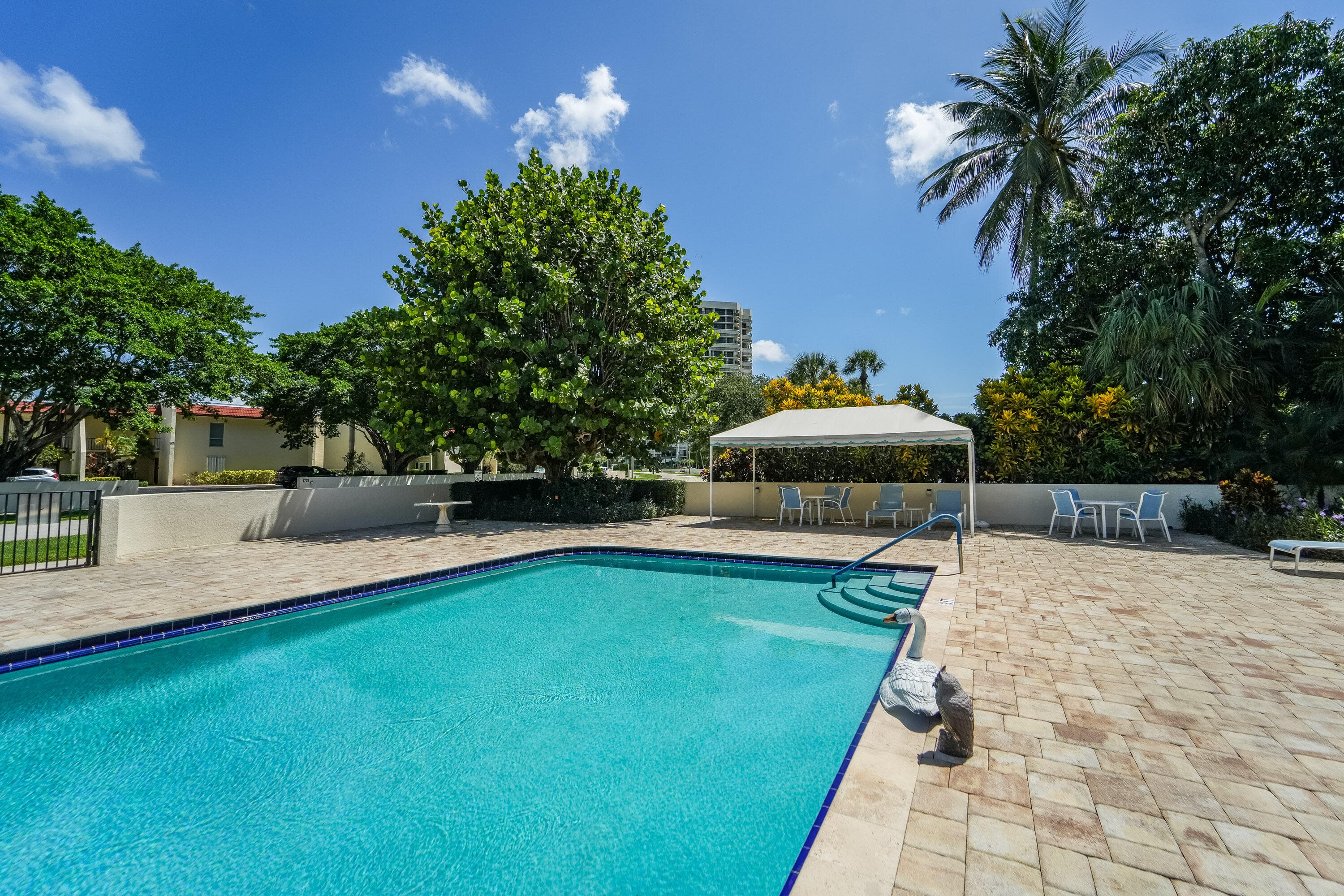1700 Presidential Way 103, West Palm Beach, FL 33401 33