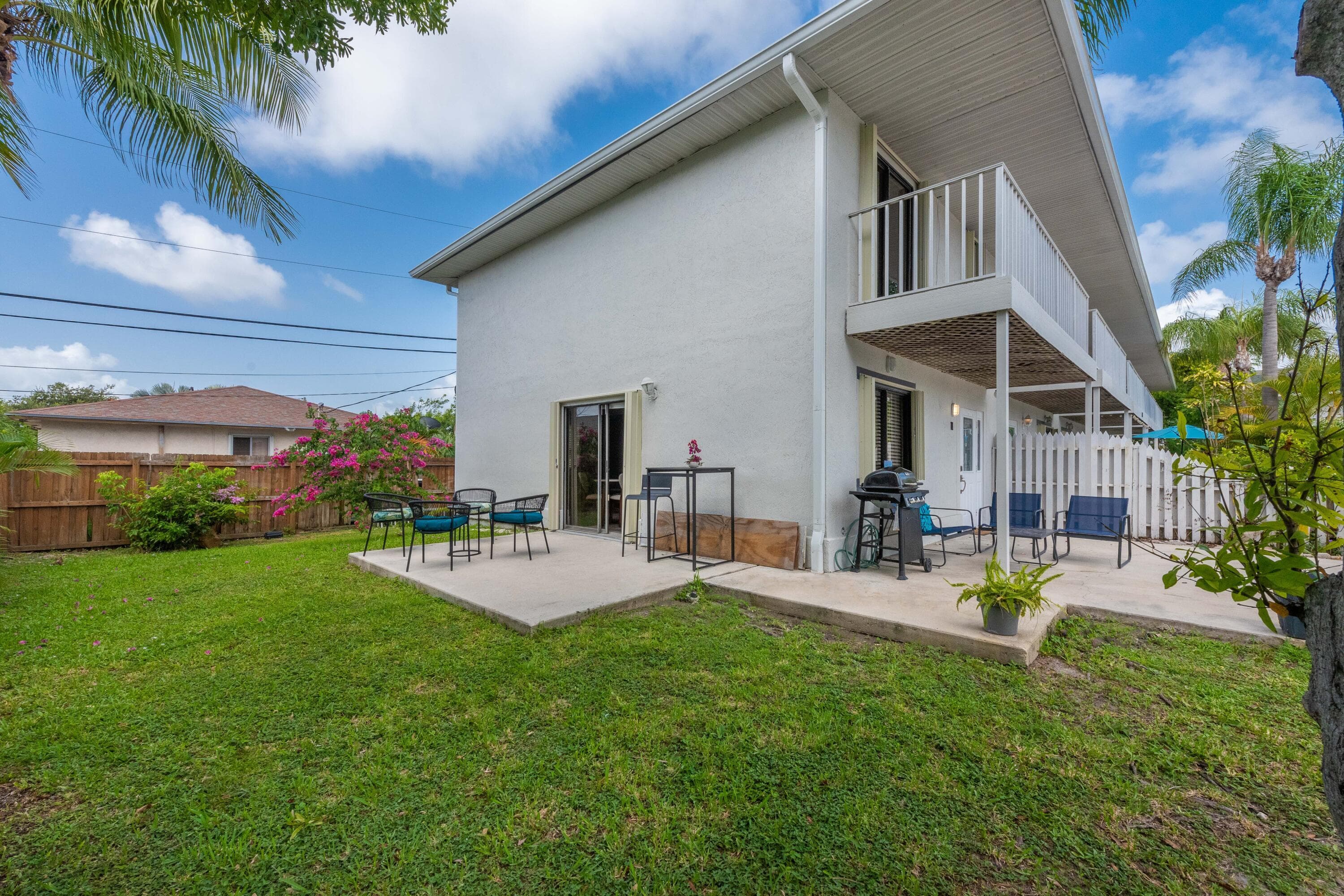 324 W PINE Street 11, Lantana, FL 33462 32
