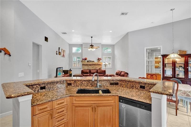 2030 SW 62nd Avenue, Plantation, FL 33317 21