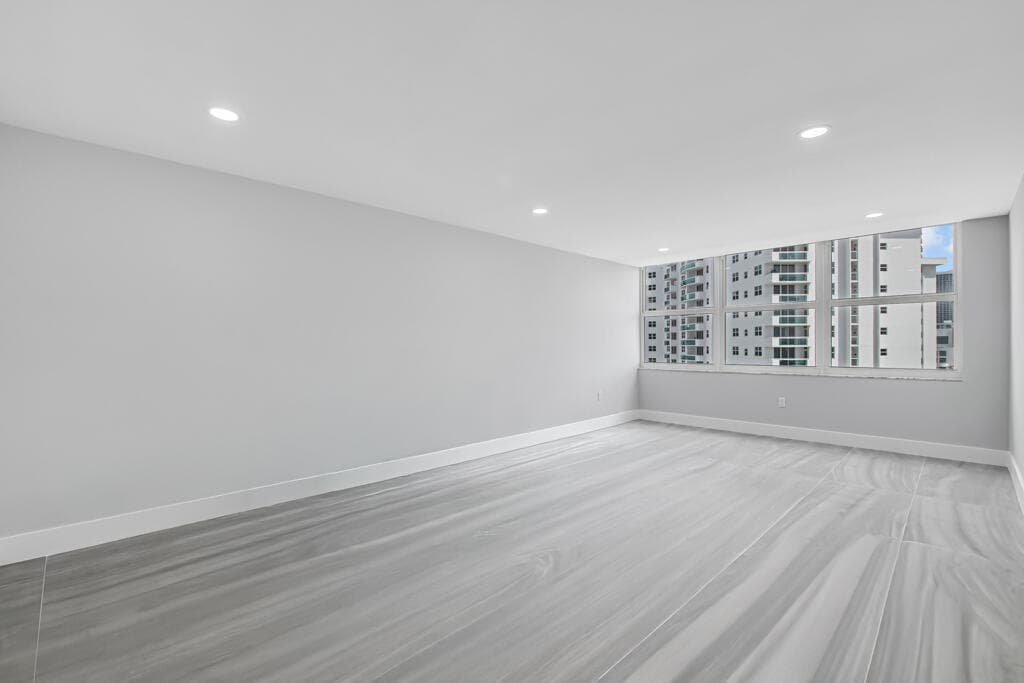 2751 S Ocean Drive 1008, Hollywood, FL 33019 27