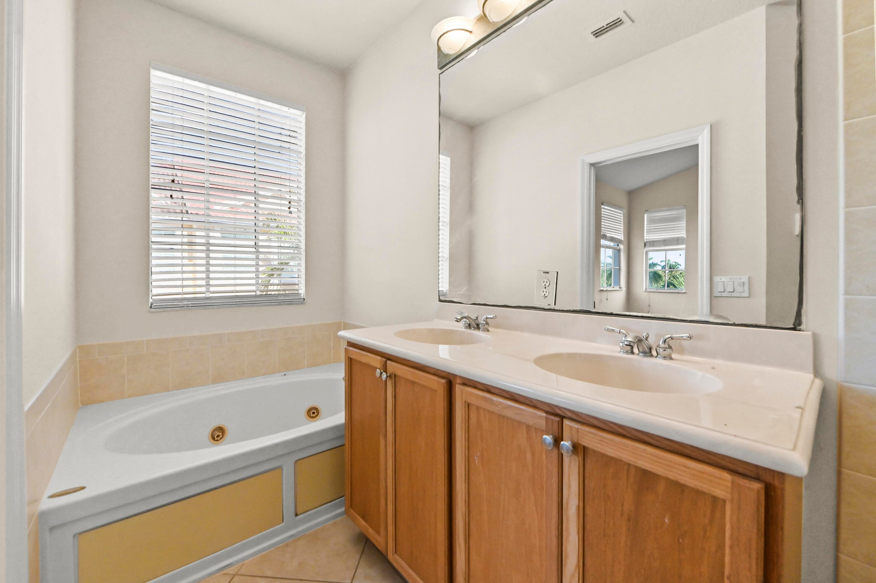 131 Harbors Way, Boynton Beach, FL 33435 17