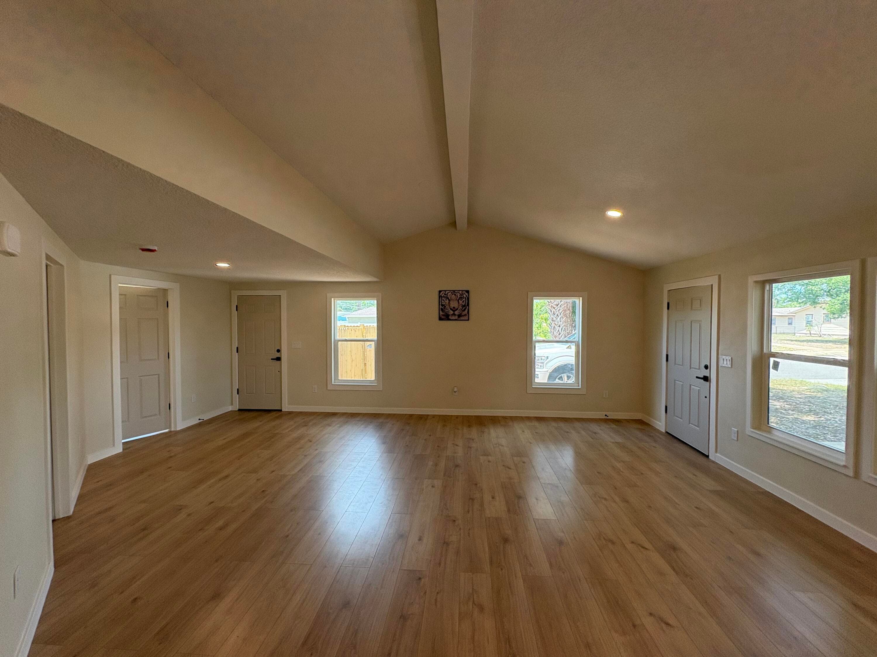 6948 DARTMOUTH Avenue N, St. Petersburg, FL 33710 5