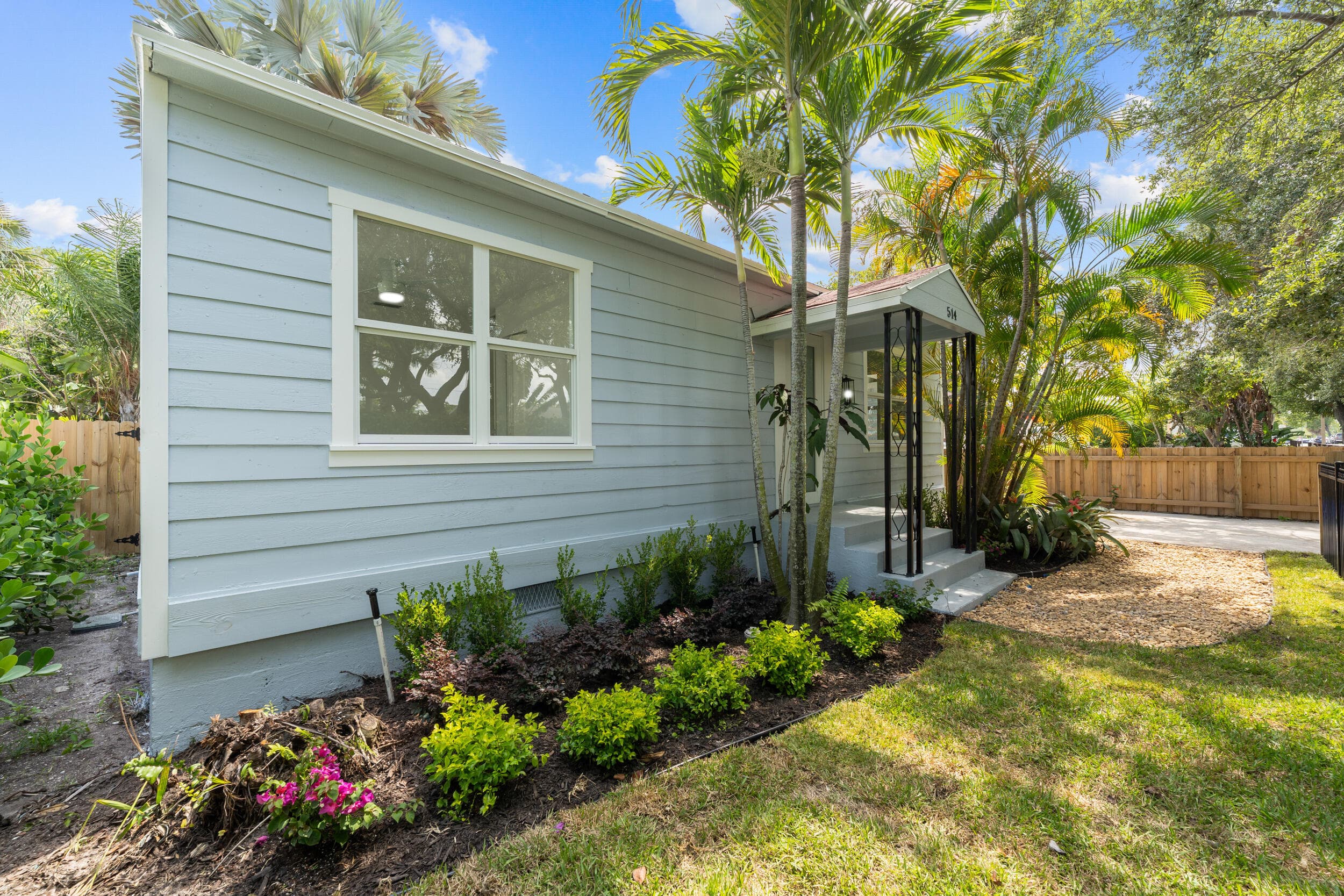 514 52ND Street, West Palm Beach, FL 33407 2