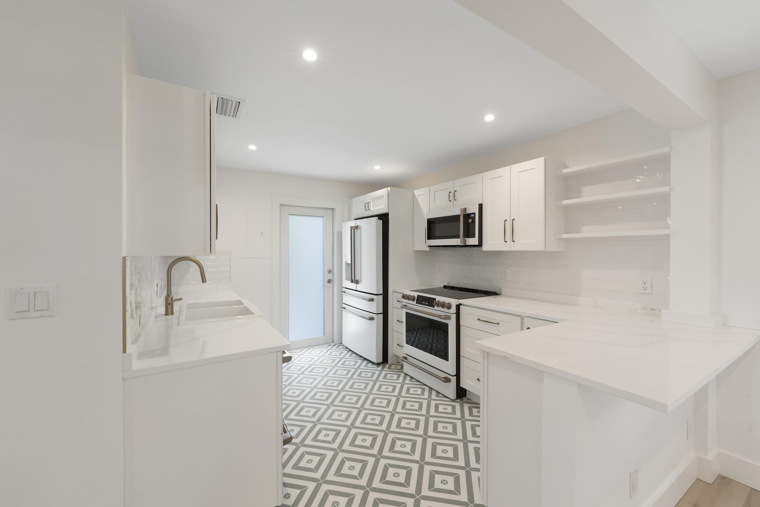 514 52ND Street, West Palm Beach, FL 33407 3