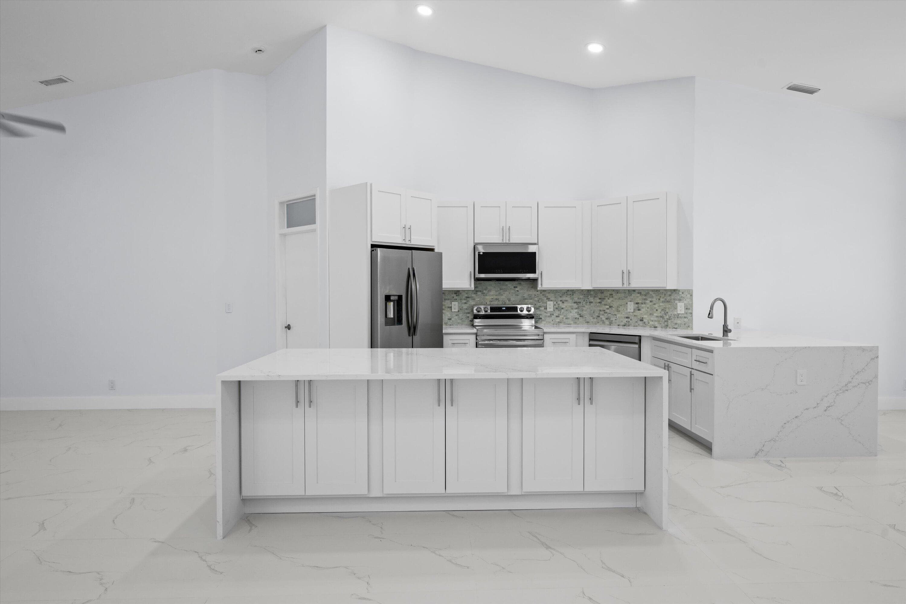 4521 CARLTON GOLF Drive, Lake Worth, FL 33449 10